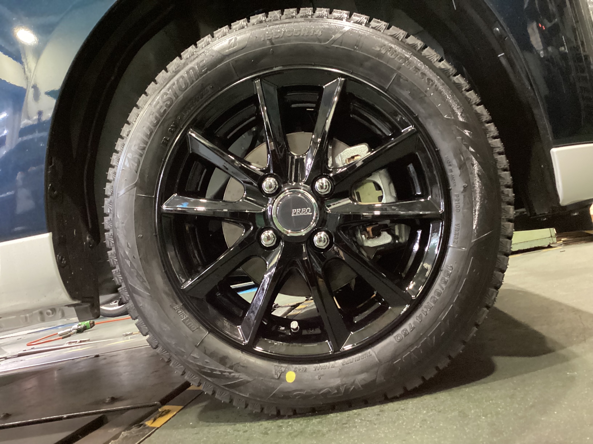 作業事例】「ダイハツ・ムーヴキャンバス」スタッドレスタイヤホイール