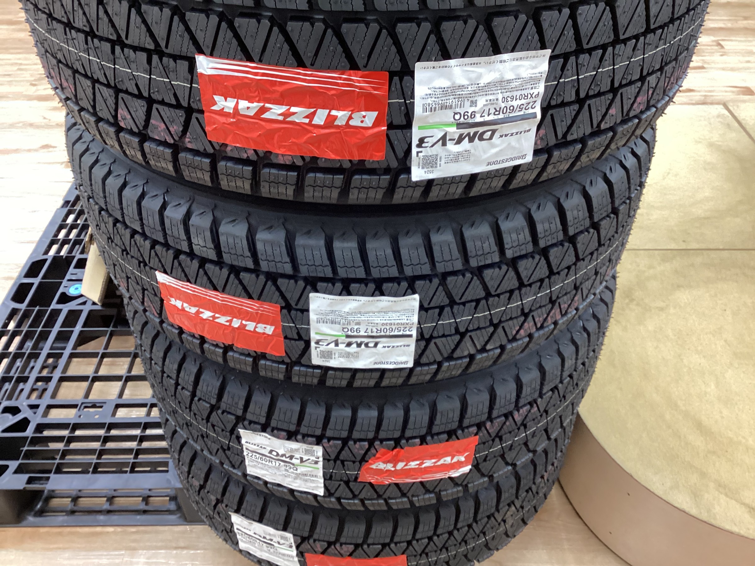 雪道・悪路走破性重視ならブリザック DM-V3がおススメ！スバル