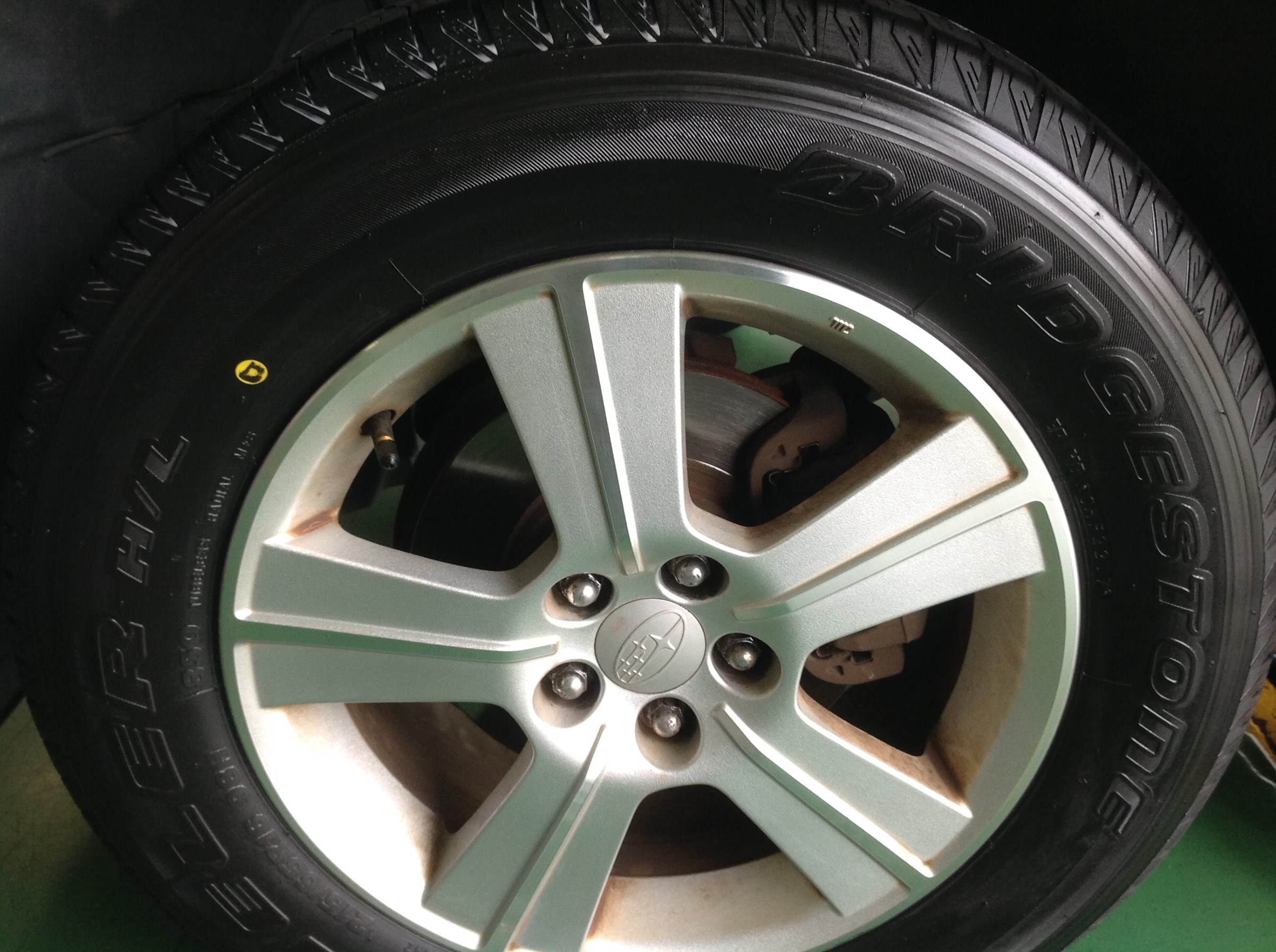 Ｈ/Ｌ850　215/65Ｒ16