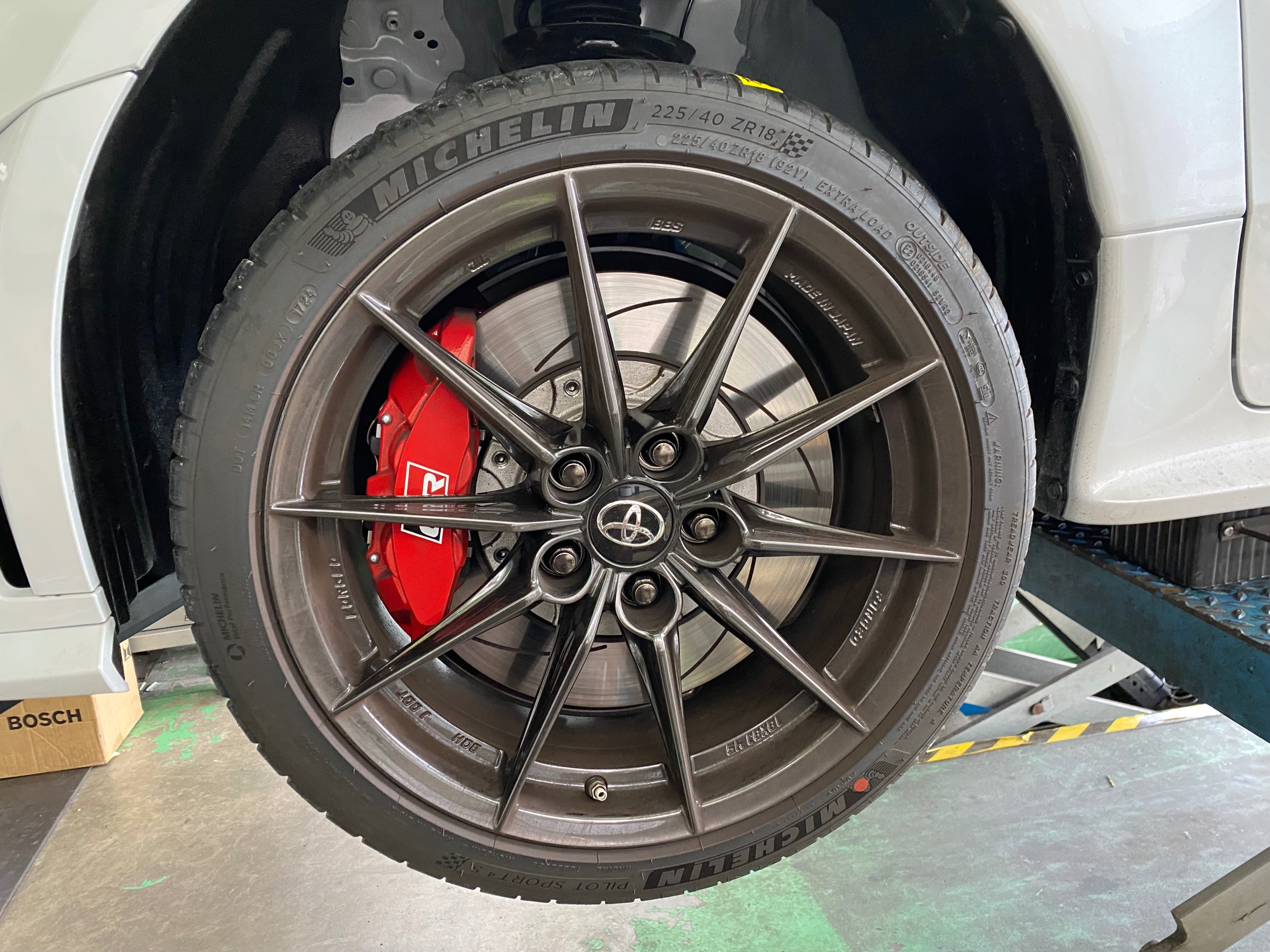 　　ブリヂストン　タイヤ館下松　タイヤ交換　アルミホイール　オイル交換　バッテリー交換　ワイパー交換　エアコンフィルター交換　アライメント調整　国産車　輸入車　下松市　周南市　徳山　柳井　熊毛　光　玖珂　周東