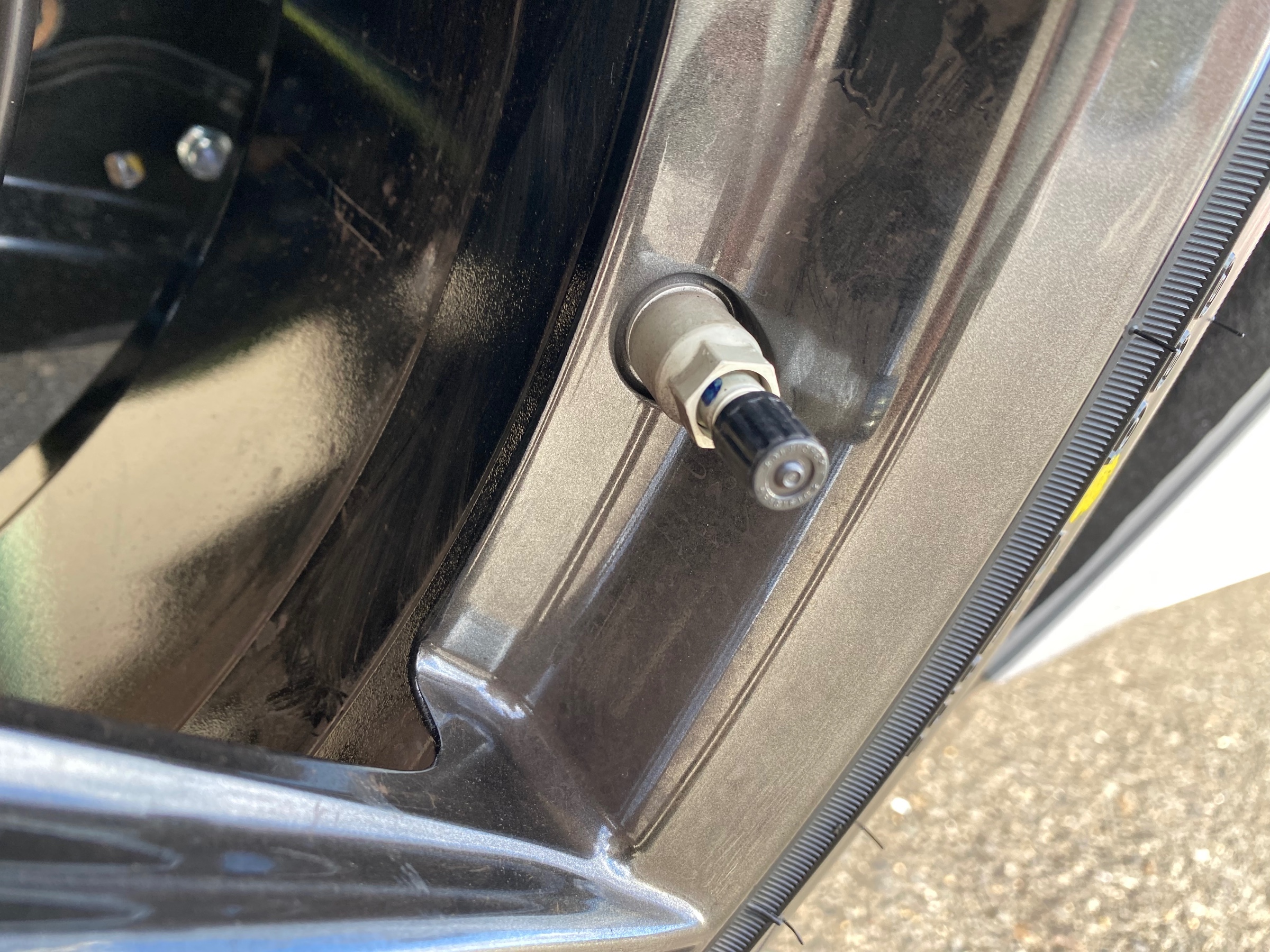 　　ブリヂストン　タイヤ館下松　タイヤ交換　アルミホイール　オイル交換　バッテリー交換　ワイパー交換　エアコンフィルター交換　アライメント調整　国産車　輸入車　下松市　周南市　徳山　柳井　熊毛　光　玖珂　周東