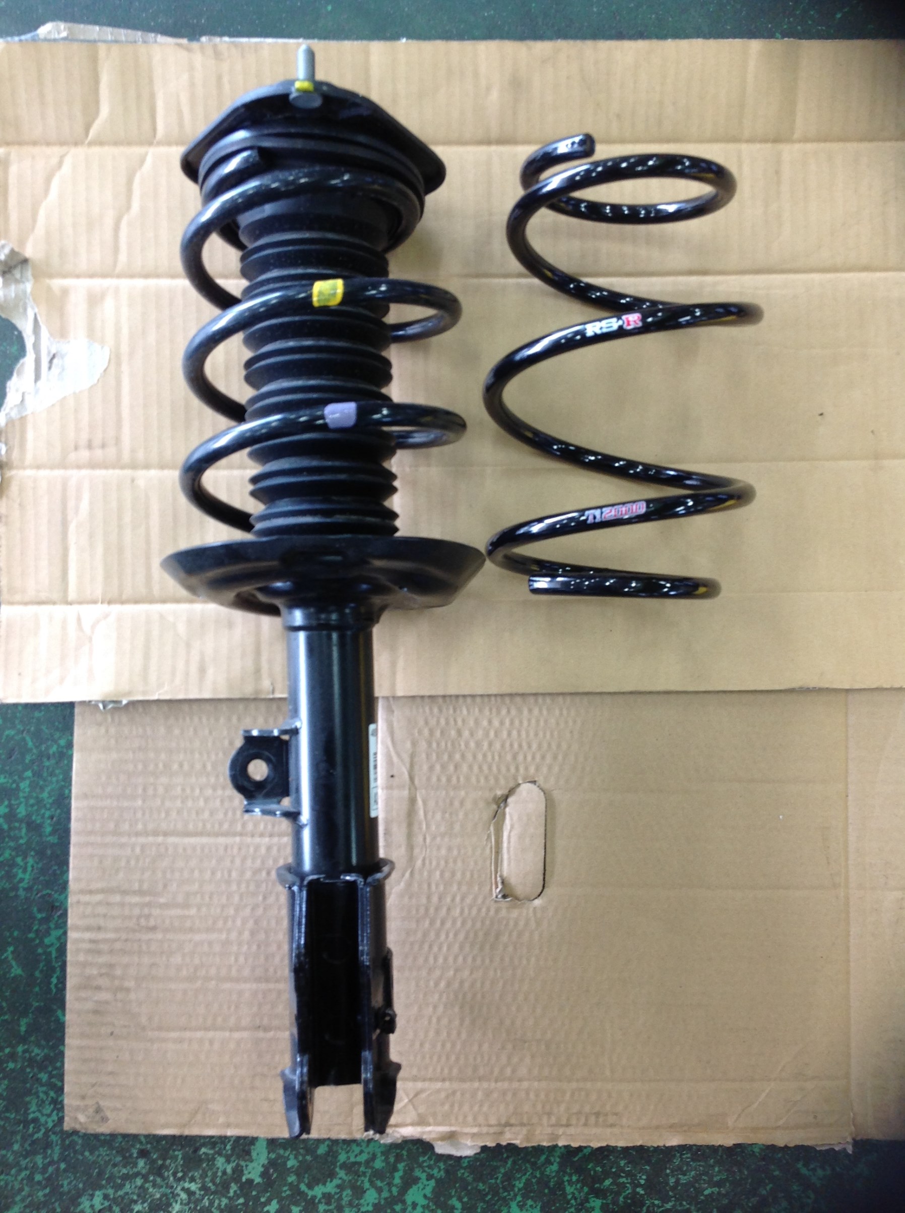 トヨタ C-HR 純正 サスペンション スプリング