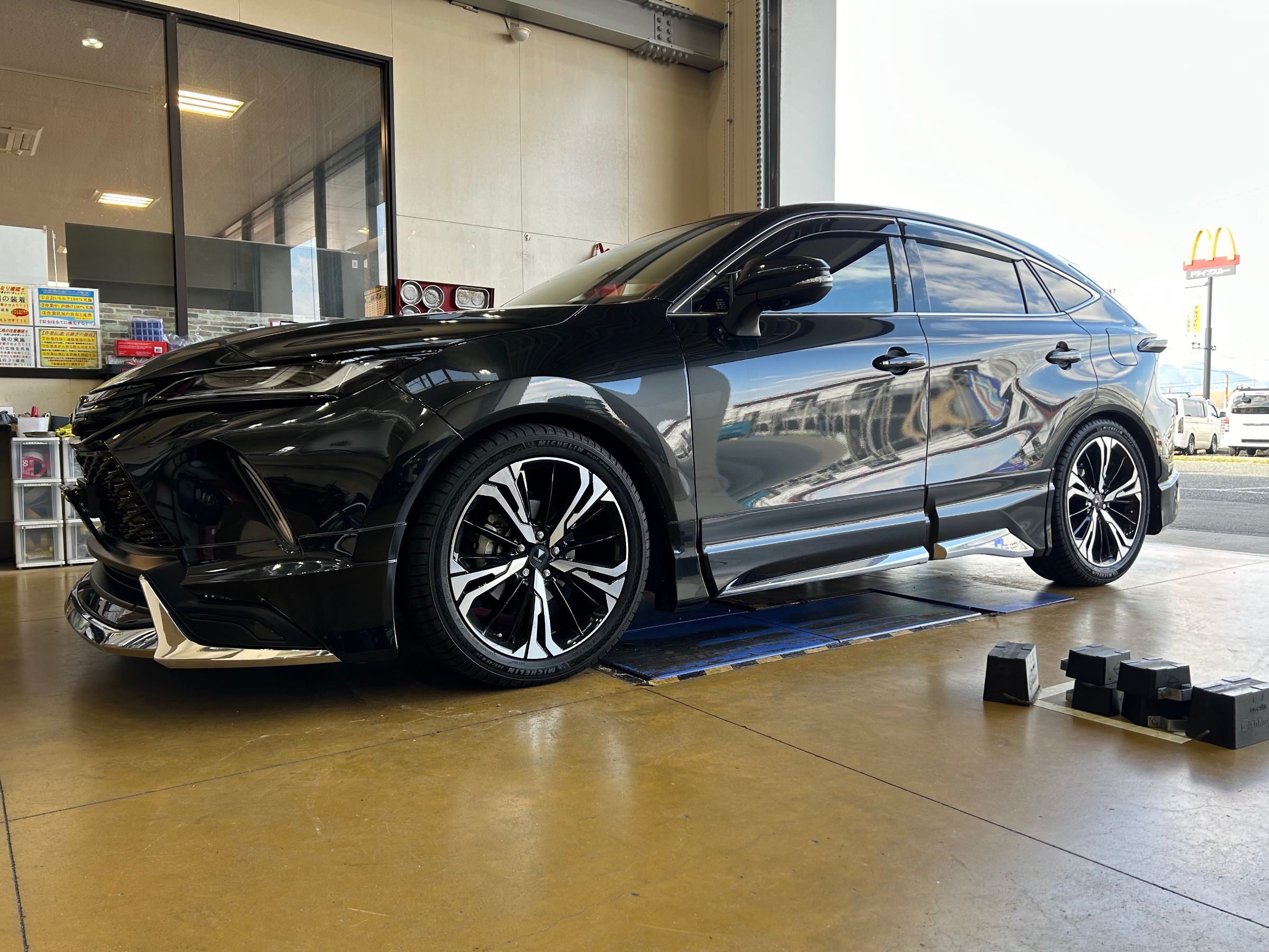 トヨタ 80 ハリアー TEIN 車高調 お取付け！ | 店舗おススメ情報