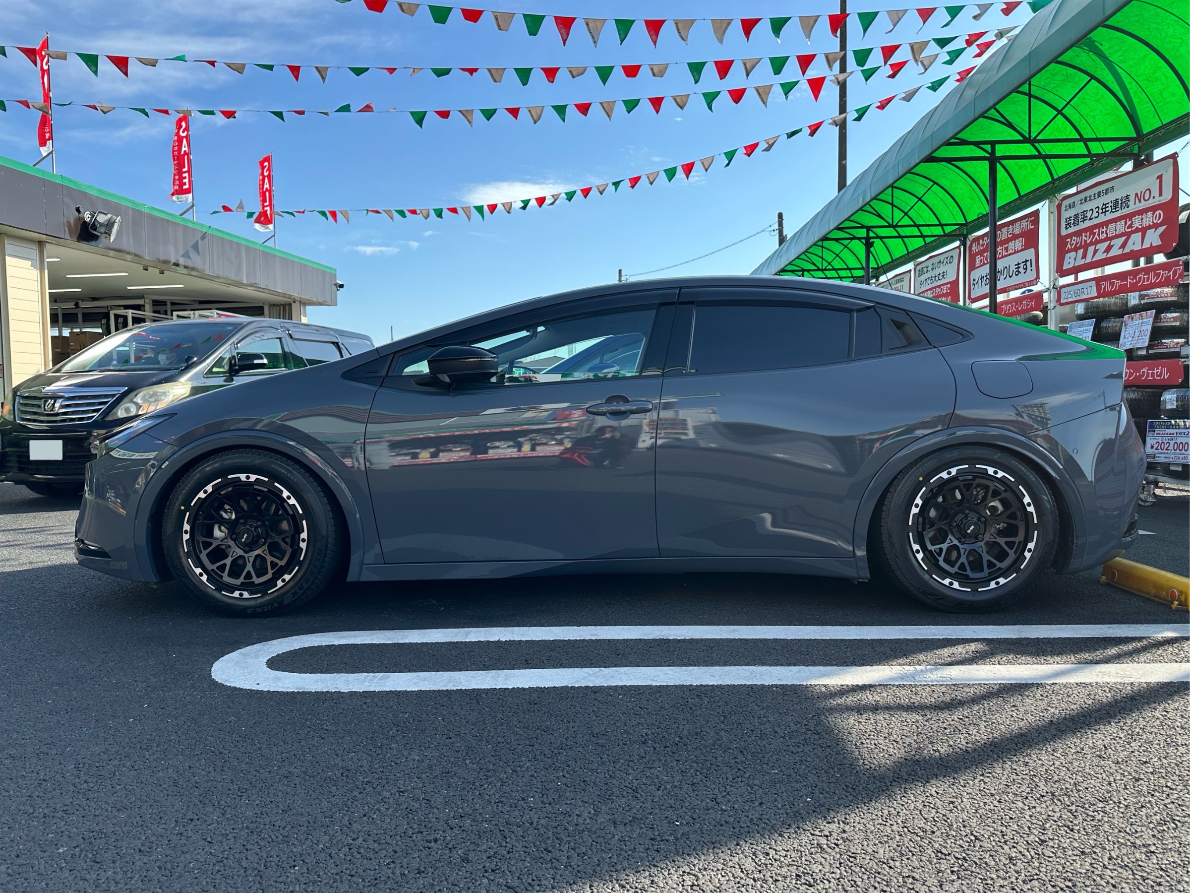 トヨタ・プリウス・MXWH60】スタッドレスタイヤホイールセット