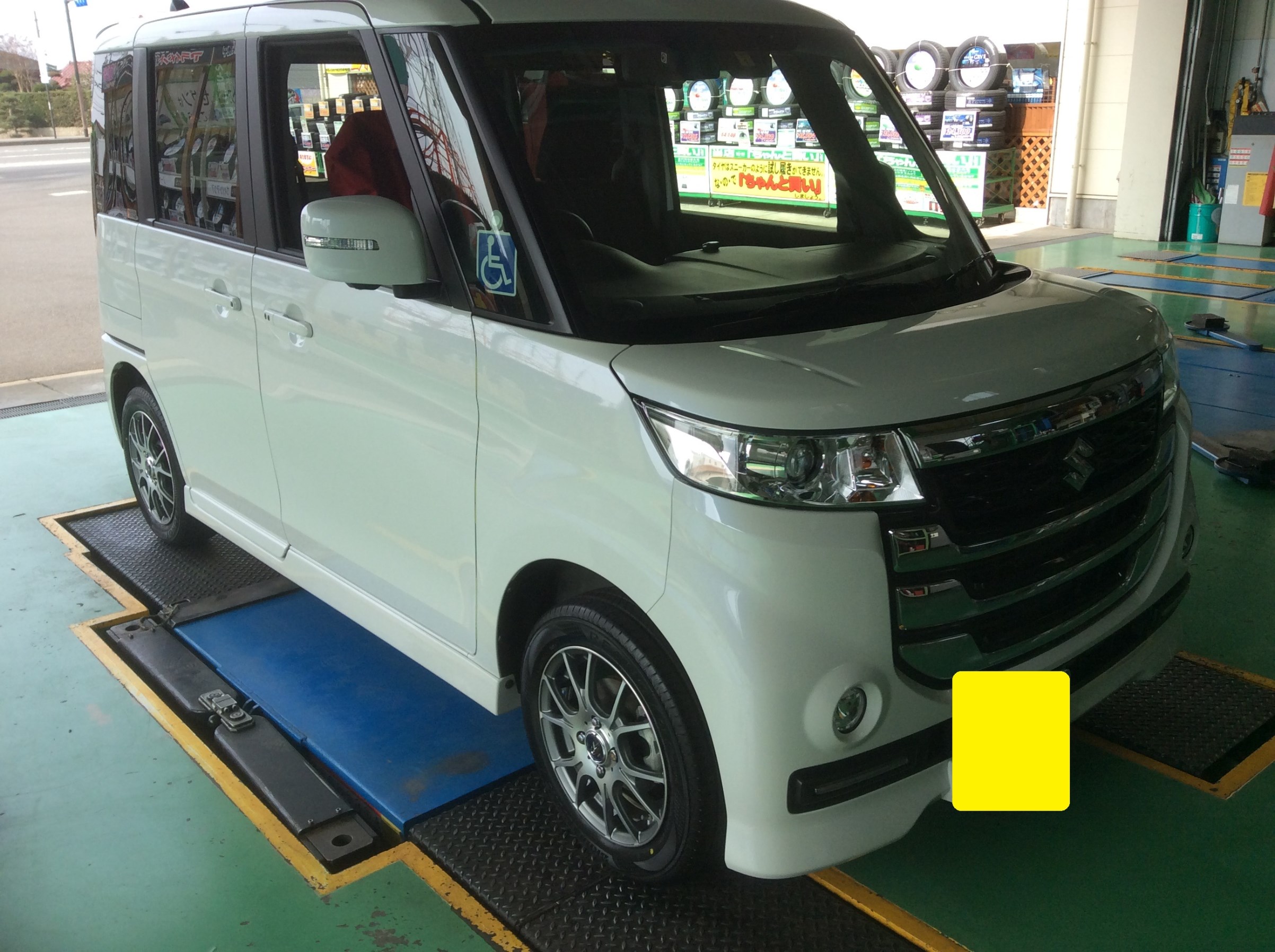 スペーシアカスタムZ MK42S タイヤホイールセット、TPMS取付 | スズキ