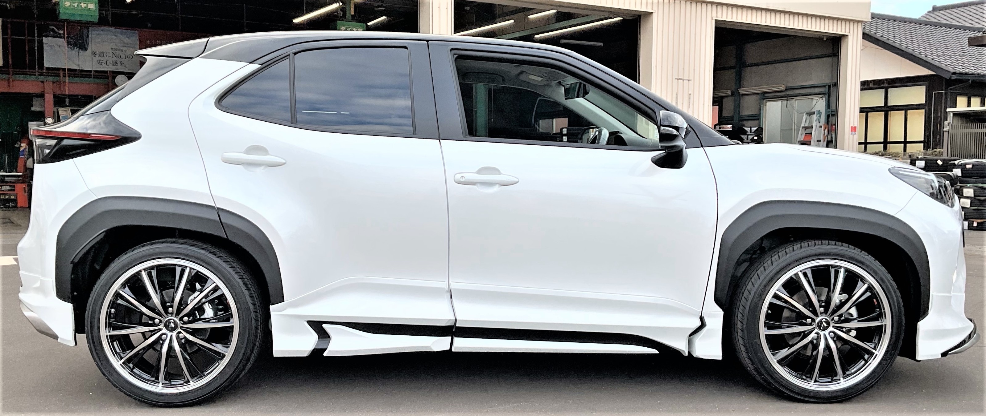 RS-R_RS☆R DOWN]MXPJ10 ヤリスクロス_ハイブリッドG(2WD_1500