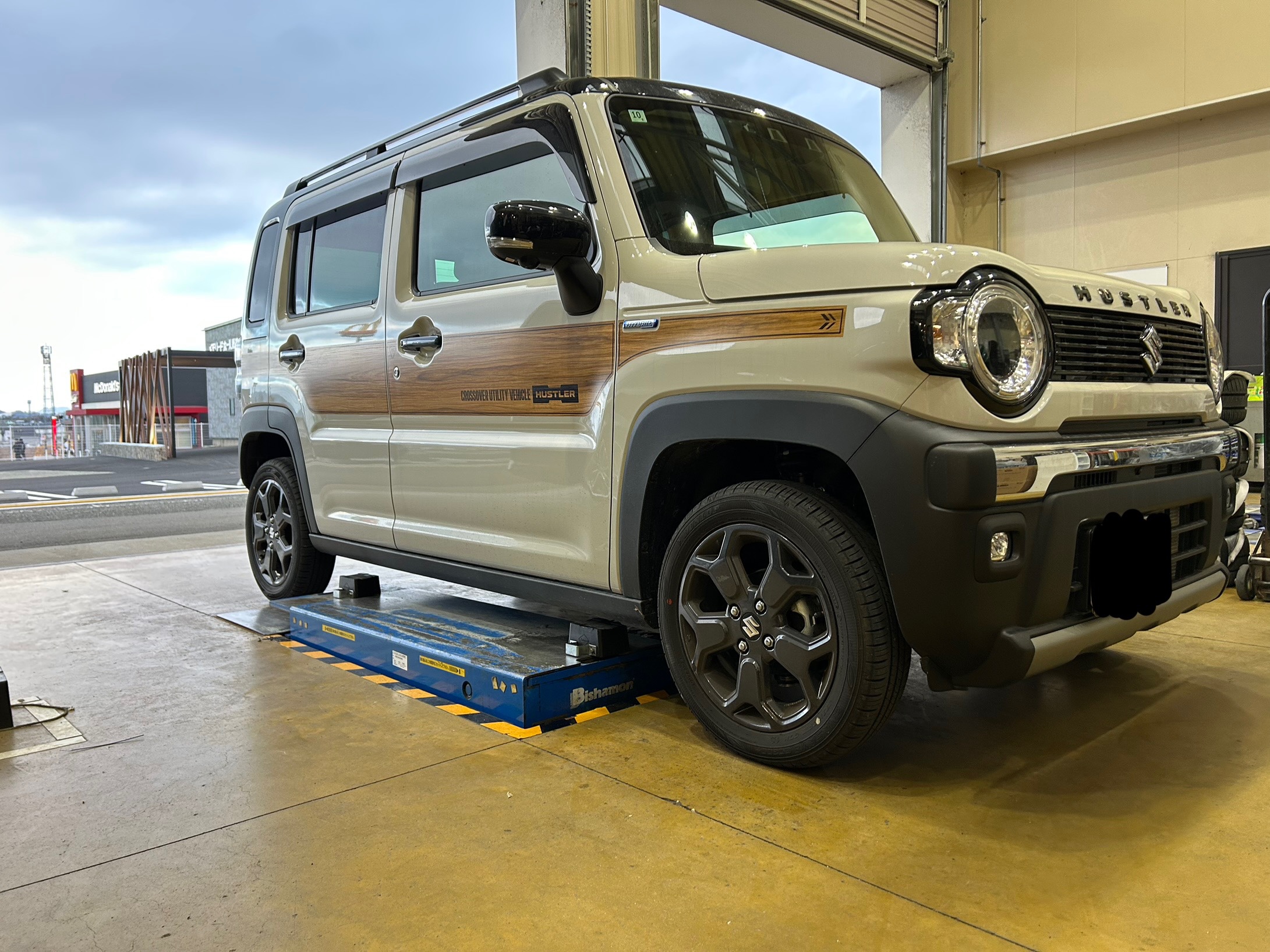 スズキ ハスラー 冬でもおしゃれは大切( *´艸｀) WEDS MUD VANCE