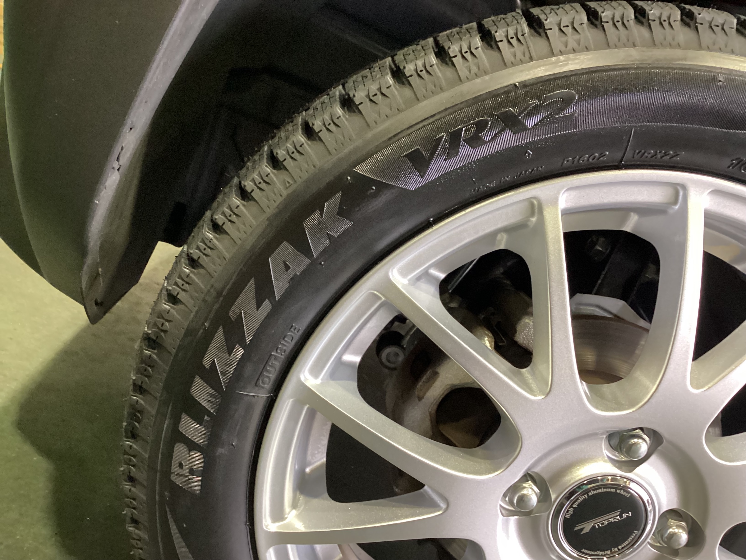 作業事例】「スズキ・ハスラー」スタッドレスタイヤホイールセット装着