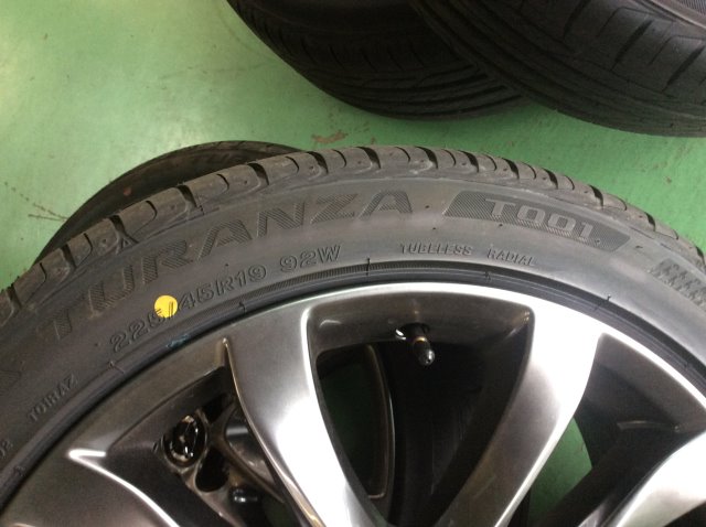 新車のアテンザに色々と マツダ アテンザスポーツワゴン タイヤ タイヤ ホイール関連 タイヤ ホイール交換 日立大みか店作業事例 タイヤ館 日立 大みか 茨城県のタイヤ カー用品ショップ タイヤからはじまる トータルカーメンテナンス タイヤ館グループ