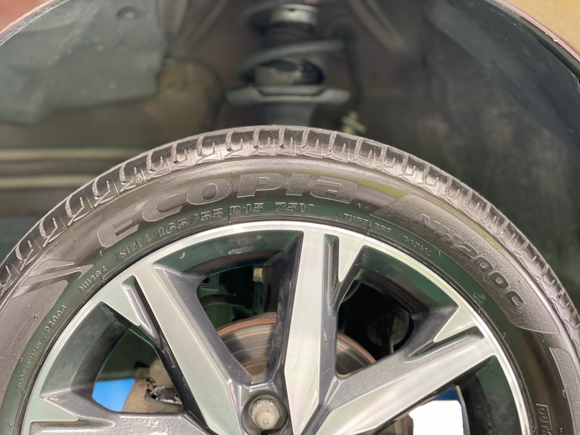 タイヤ館加古川 日産 デイズ B21W　タイヤ交換 ブリヂストンタイヤWAX