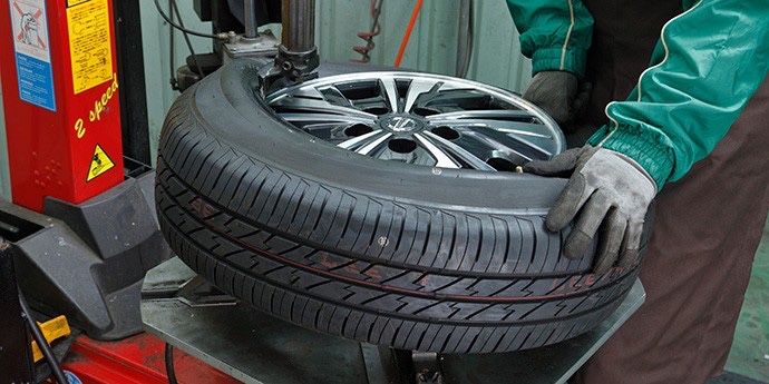 タイヤ館加古川　タイヤ交換