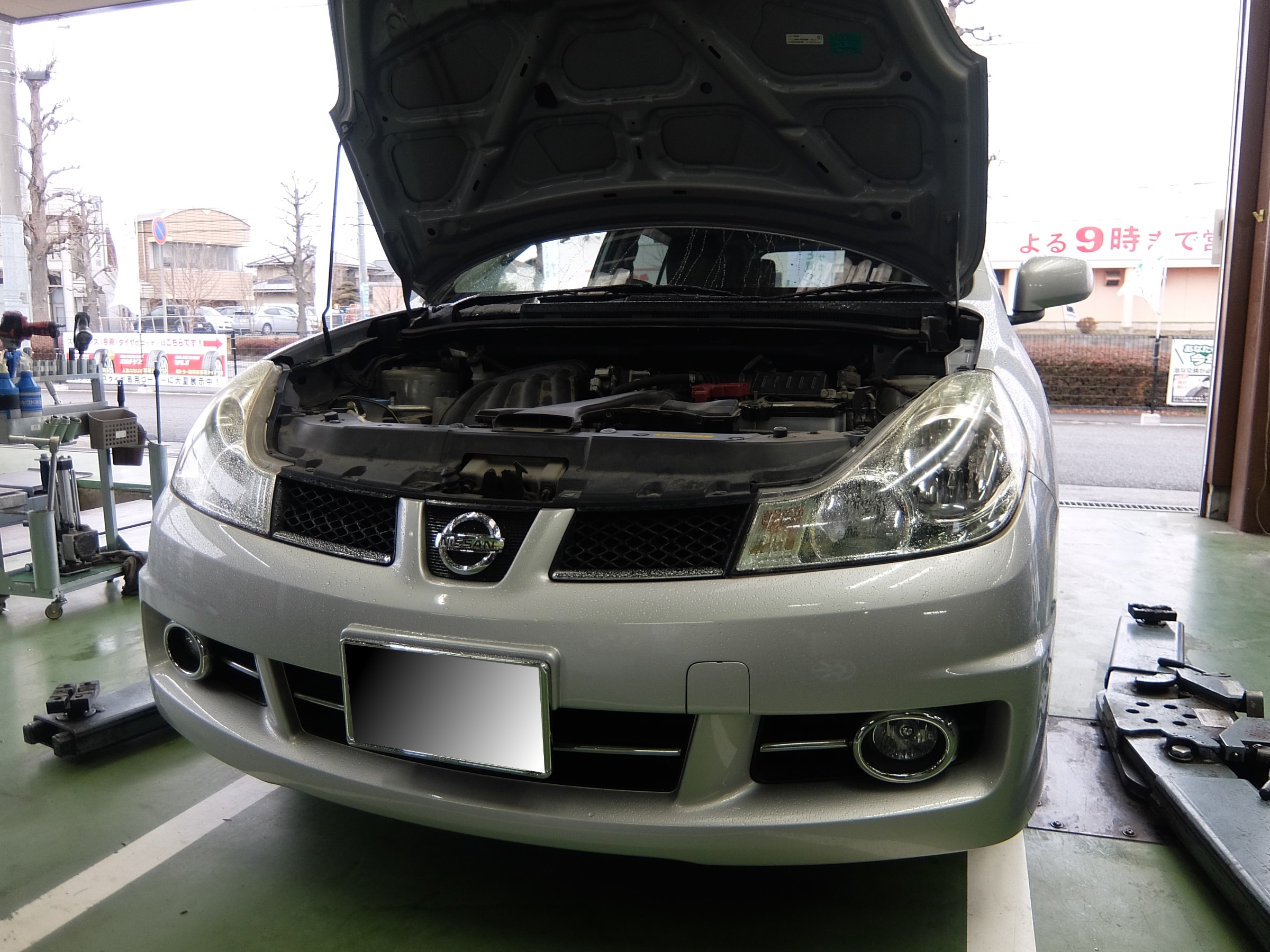 日産 ウイングロード 電球交換 日産 ウイングロード サービス事例 タイヤ館 うしく上柏田 茨城県のタイヤ カー用品ショップ タイヤからはじまる トータルカーメンテナンス タイヤ館グループ