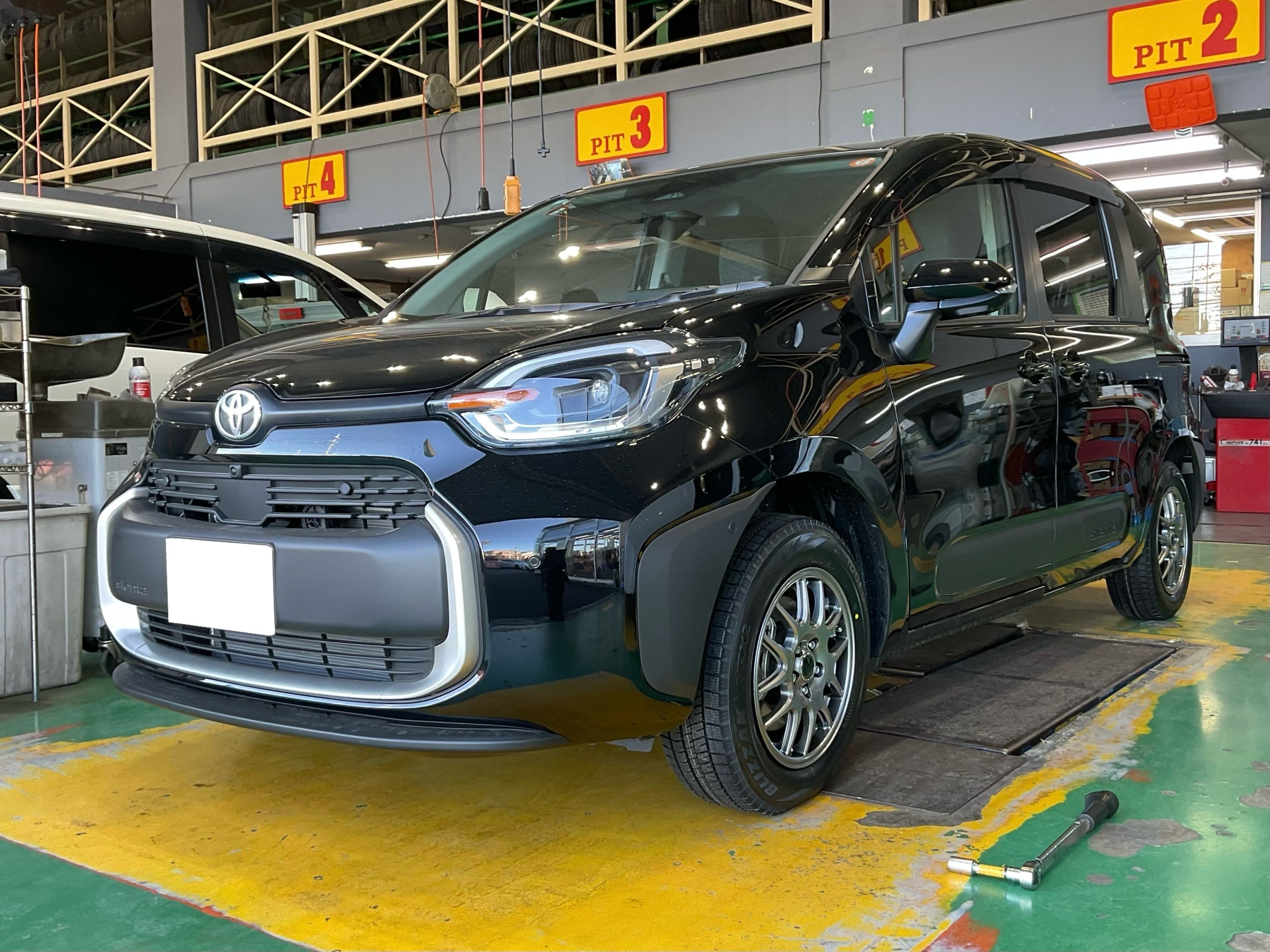 専用　ブラックダイヤ✨ ブリザック WZ-1 185/65R15 88Q ブリヂストン 新商品 新品 国産