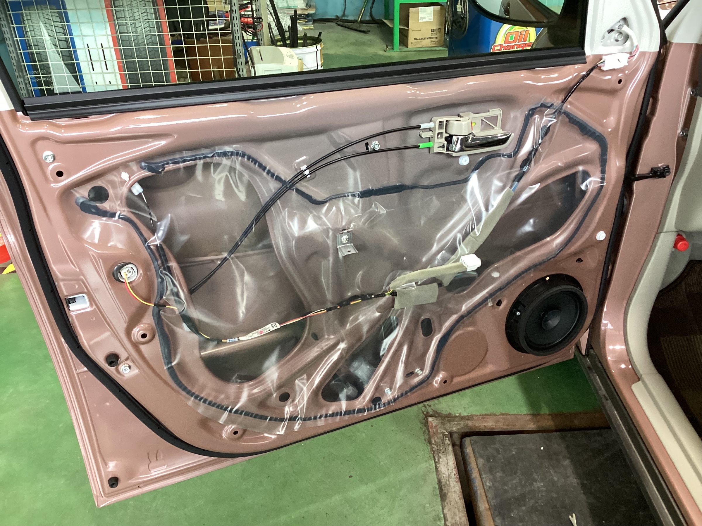 ラパン 純正スピーカーから手軽な交換で臨場感あふれるサウンドへ