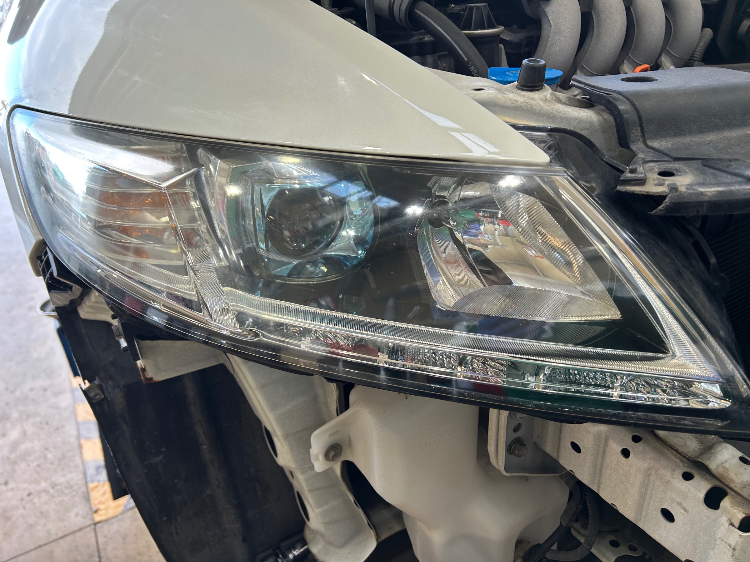 swift CR-Z　ヘッドライト　HID　ホンダ 右 swift CR-Z ヘッドライト HID ホンダ 右 CR-Z 右ヘッドライト