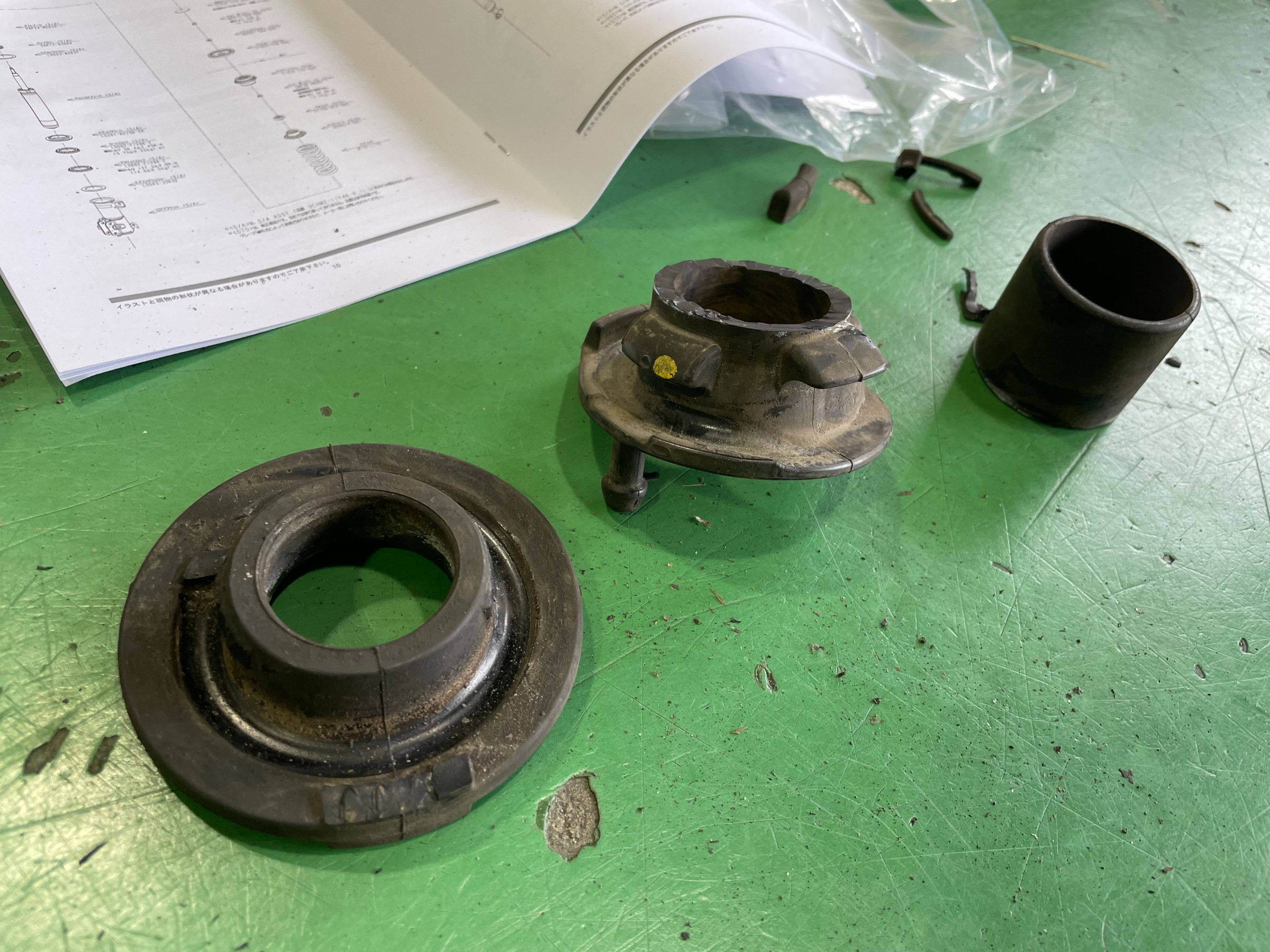 黄色いN-ONERS（JG3）にミドリ（TEIN）の車高調を装着します♪ | 店舗