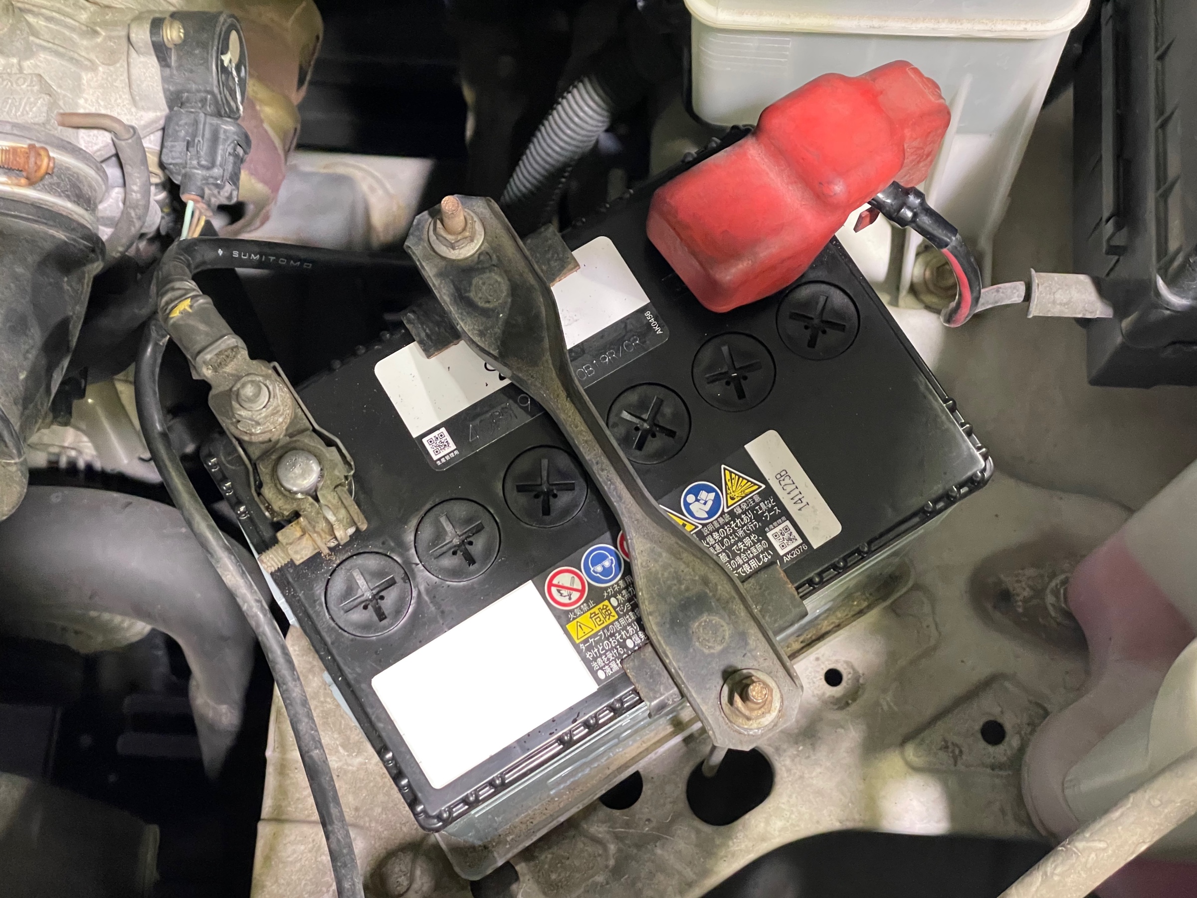 タイヤ館加古川　トヨタ タウンエース KR42V　バッテリー交換