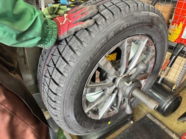 アイスパートナー2　ブリヂストン　スタッドレスタイヤ 