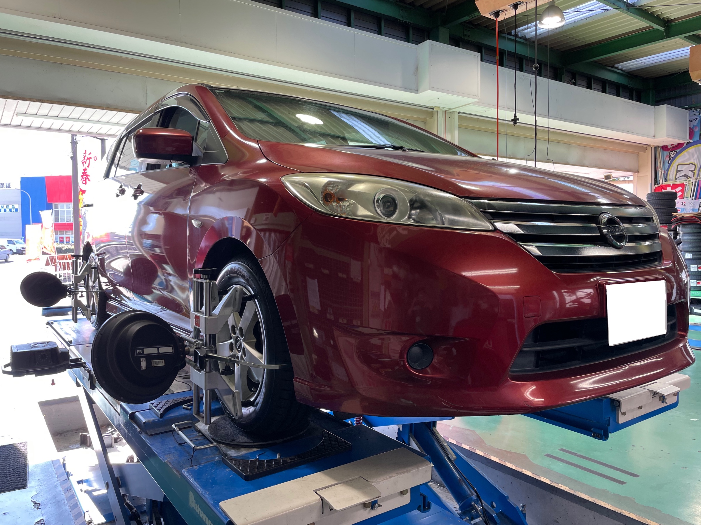 タイヤ館加古川 日産 ラフェスタ CWFFWN41G　アライメント調整
