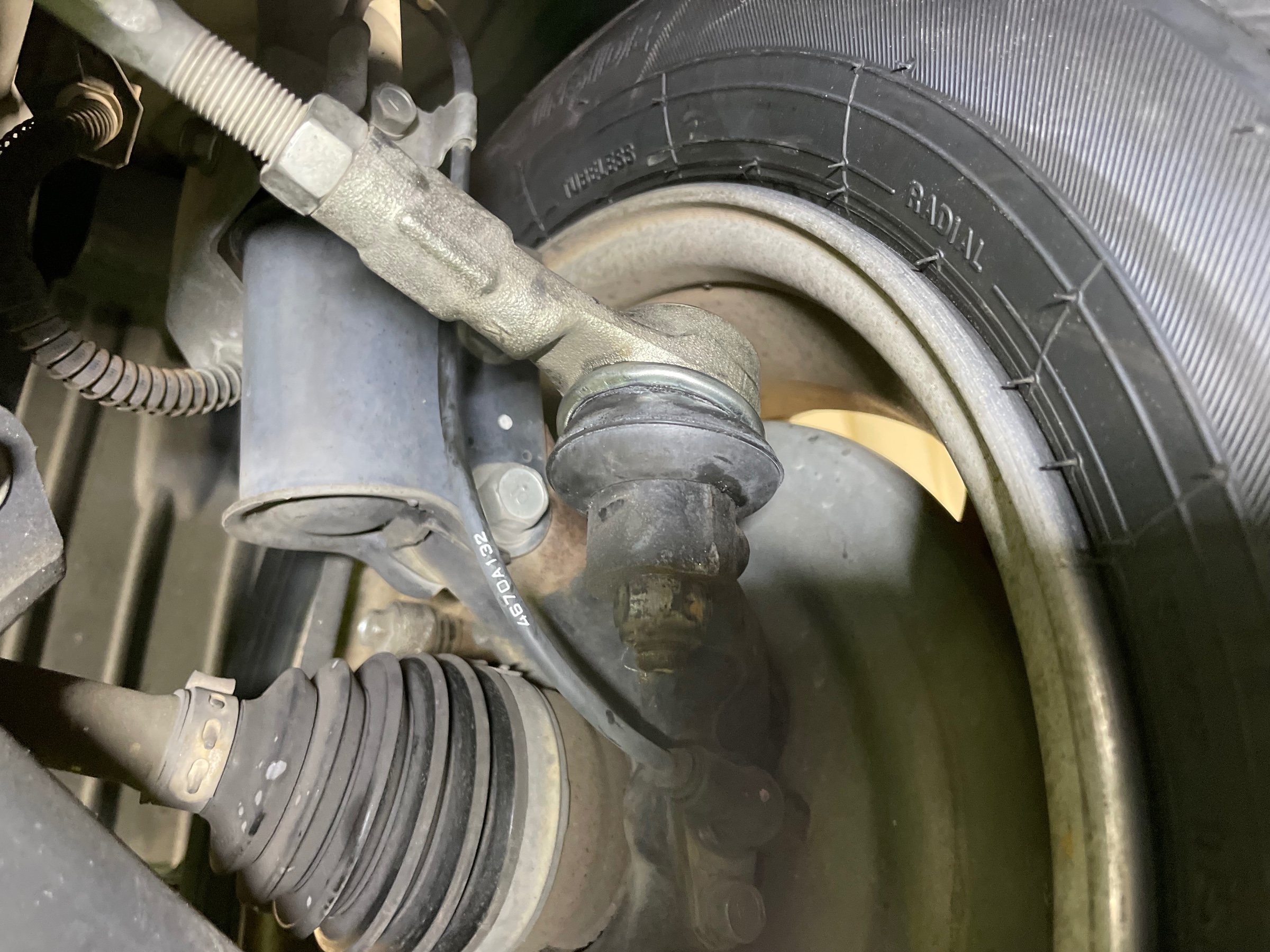 タイヤ館加古川 日産 オッティ H92W　タイロッドエンドブーツ交換