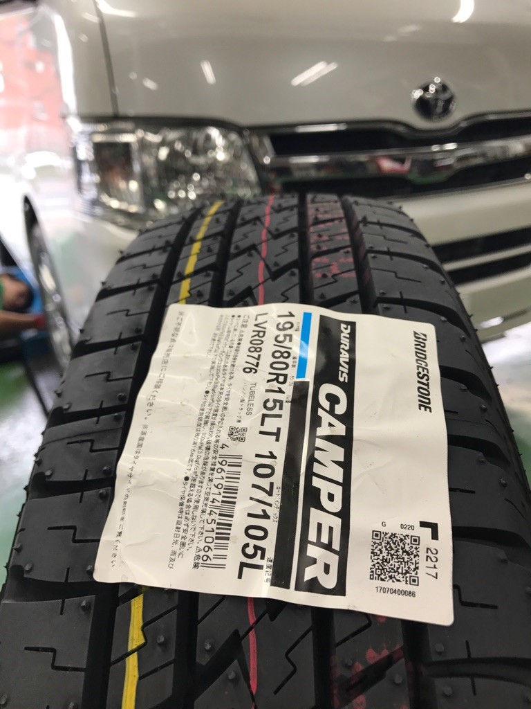 ハイエース（キャンピングカー仕様） 人気のデュラビスキャンパー装着