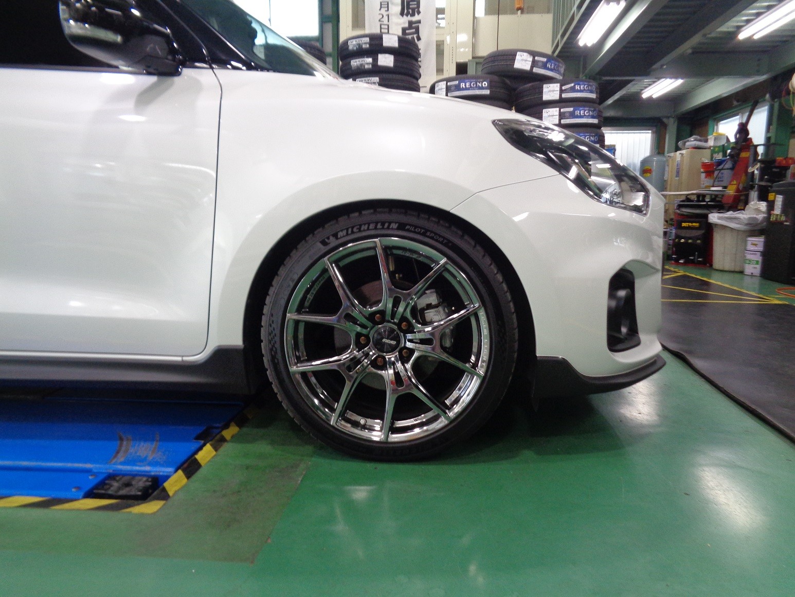 ZC33型スイフトスポーツ 18インチ装着は当たり前でいいんでしたっけ