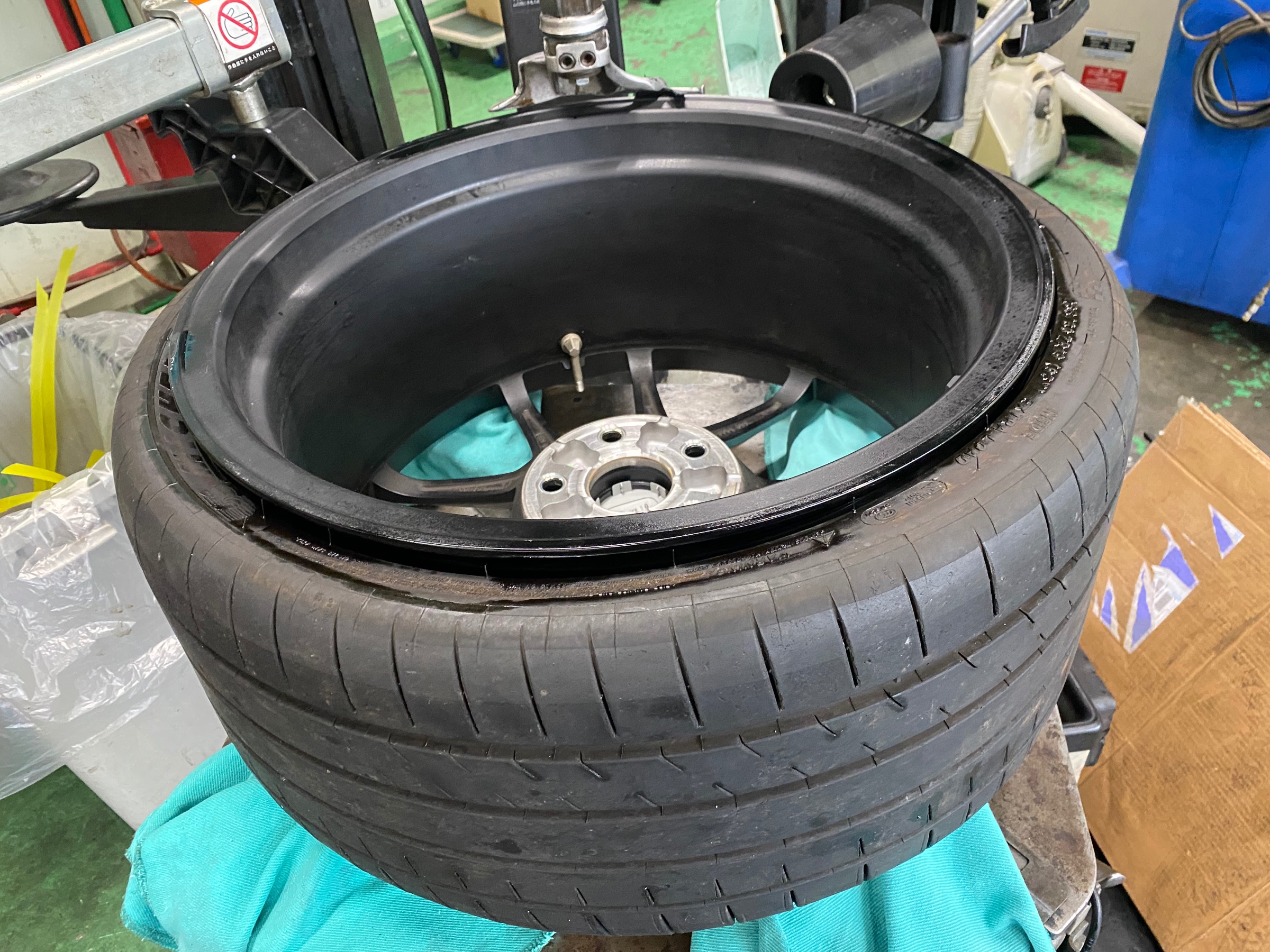 　　ブリヂストン　タイヤ館下松　タイヤ交換　アルミホイール　オイル交換　バッテリー交換　ワイパー交換　エアコンフィルター交換　アライメント調整　国産車　輸入車　下松市　周南市　徳山　柳井　熊毛　光　玖珂　周東　　