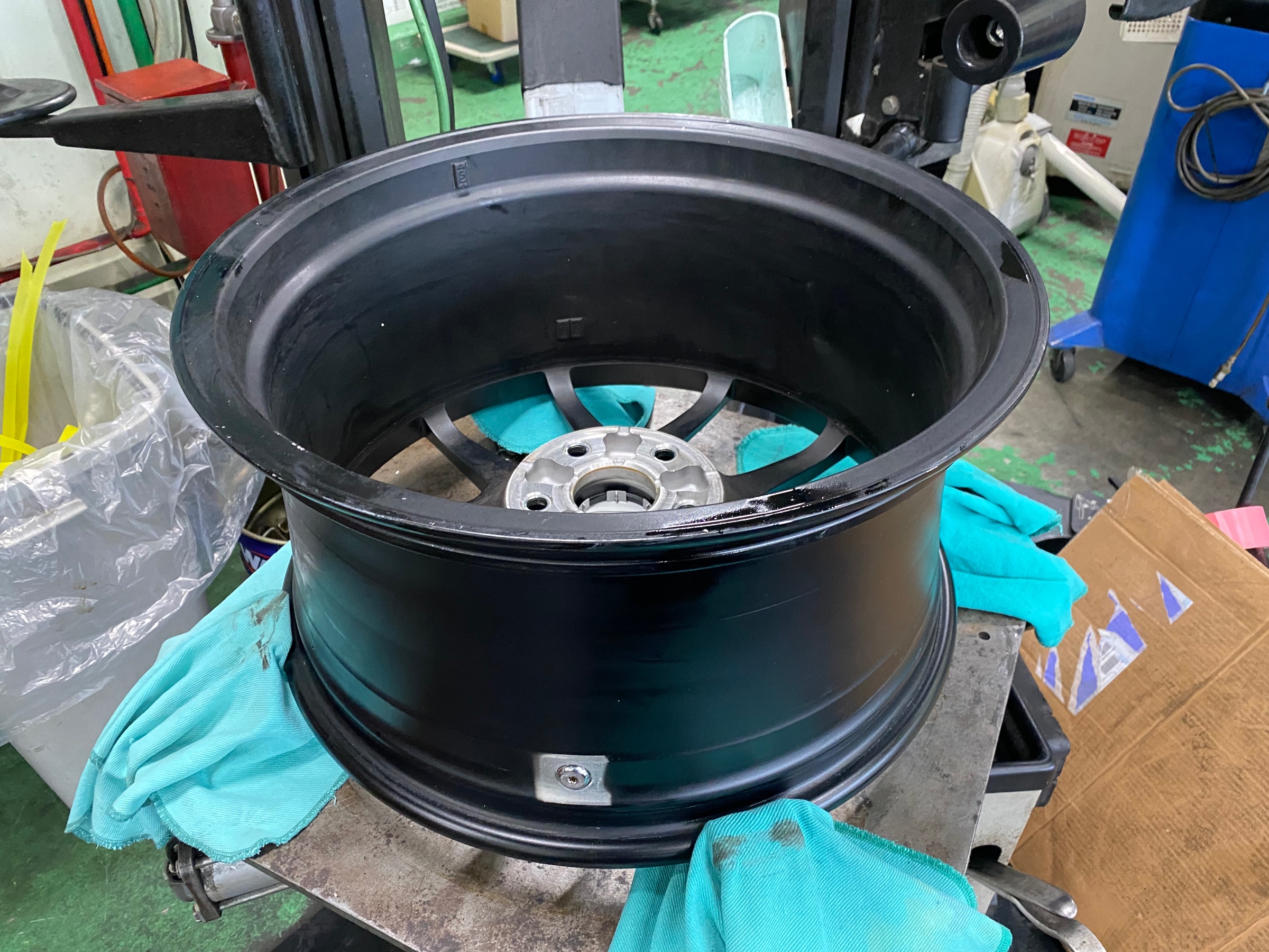 　　ブリヂストン　タイヤ館下松　タイヤ交換　アルミホイール　オイル交換　バッテリー交換　ワイパー交換　エアコンフィルター交換　アライメント調整　国産車　輸入車　下松市　周南市　徳山　柳井　熊毛　光　玖珂　周東　　