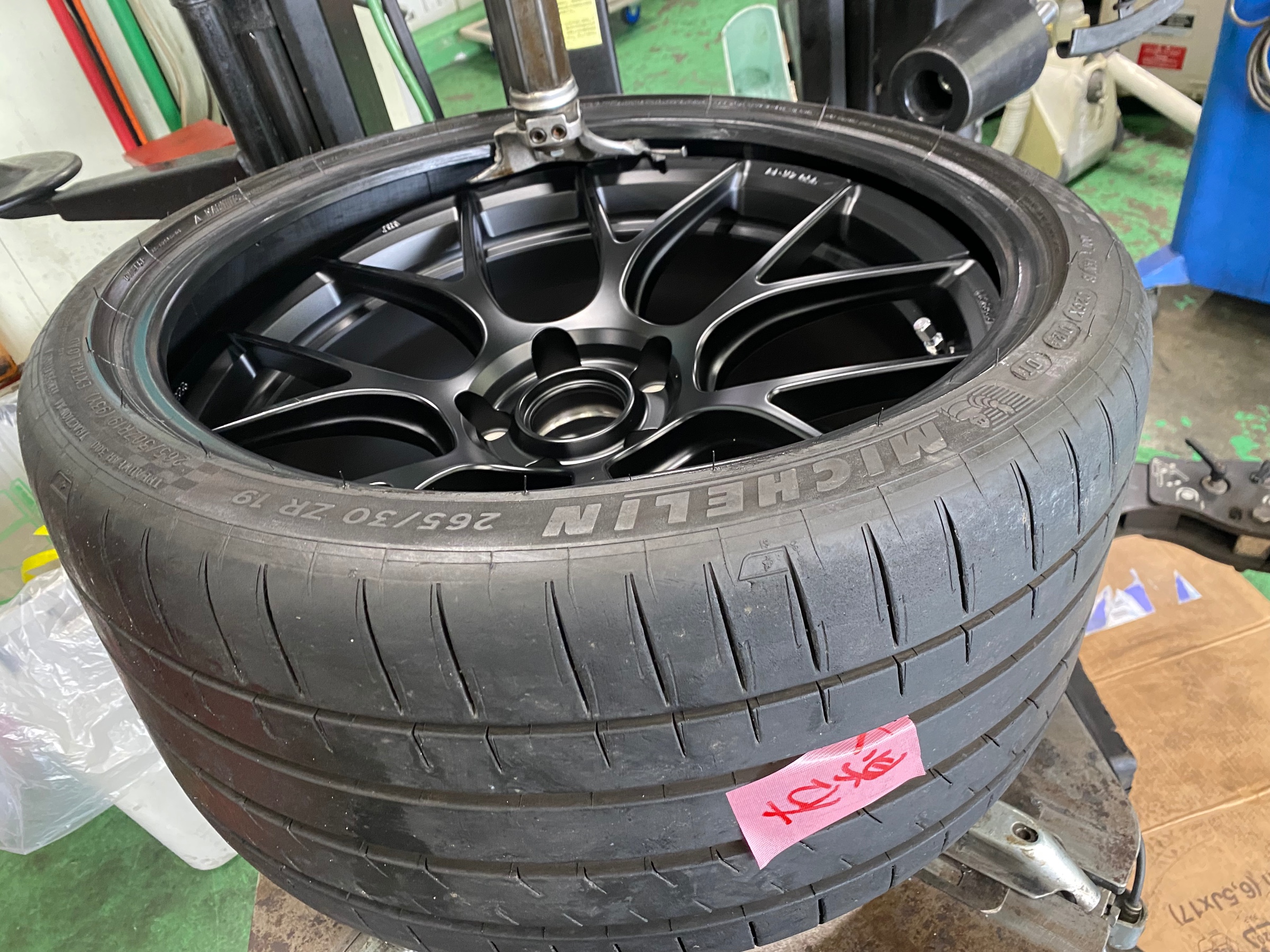 　　ブリヂストン　タイヤ館下松　タイヤ交換　アルミホイール　オイル交換　バッテリー交換　ワイパー交換　エアコンフィルター交換　アライメント調整　国産車　輸入車　下松市　周南市　徳山　柳井　熊毛　光　玖珂　周東　　