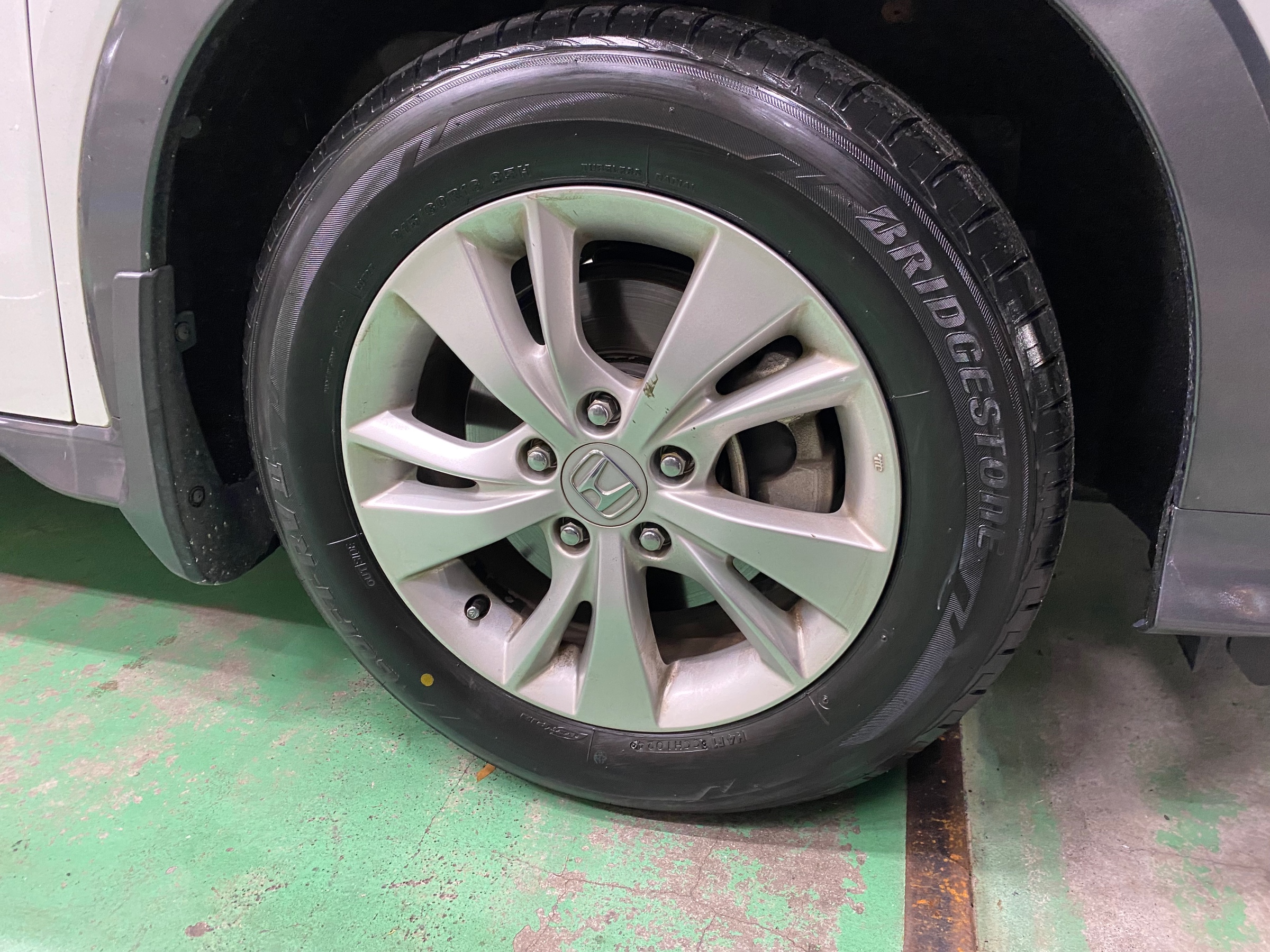 　　ブリヂストン　タイヤ館下松　タイヤ交換　アルミホイール　オイル交換　バッテリー交換　ワイパー交換　エアコンフィルター交換　アライメント調整　国産車　輸入車　下松市　周南市　徳山　柳井　熊毛　光　玖珂　周東　　