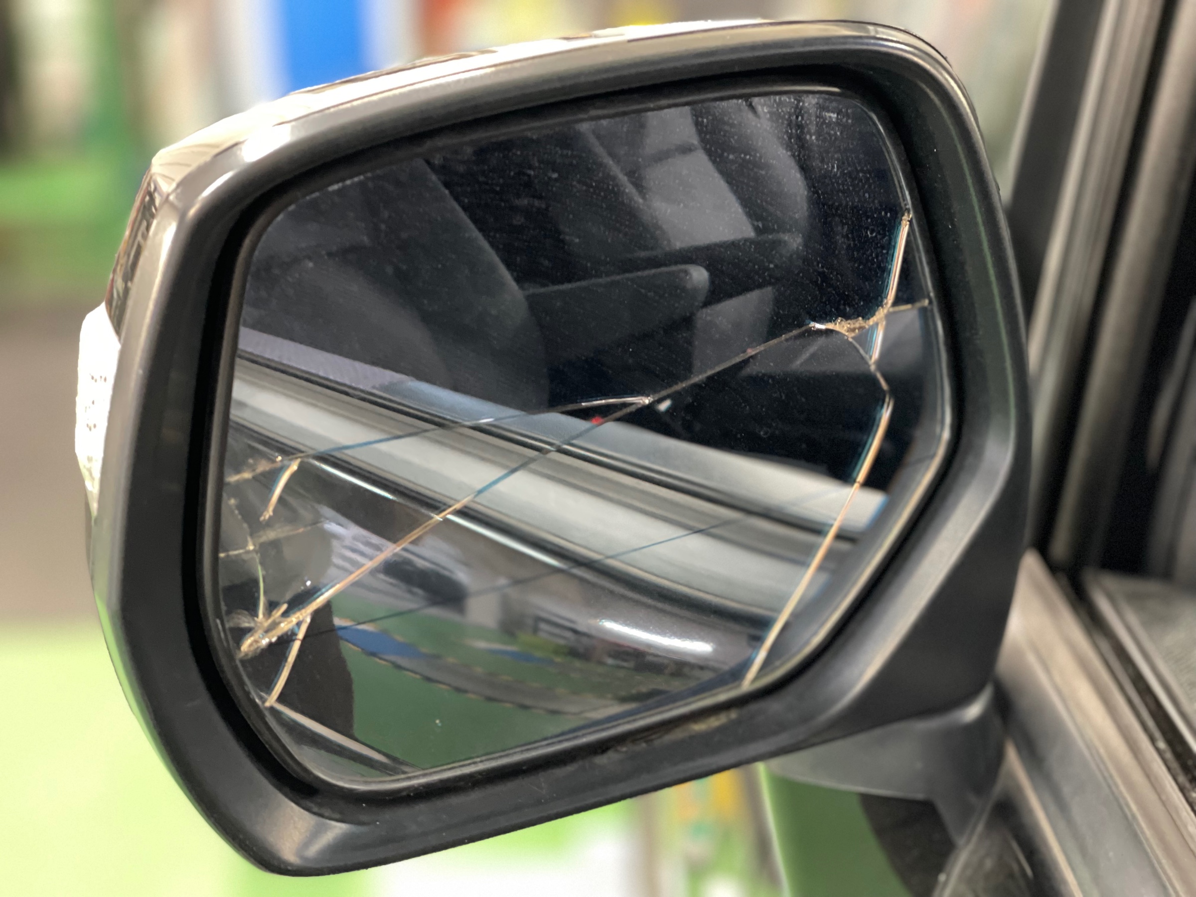 タイヤ館加古川 ホンダ ステップワゴン スパーダ RK5　ドアミラーレンズ交換