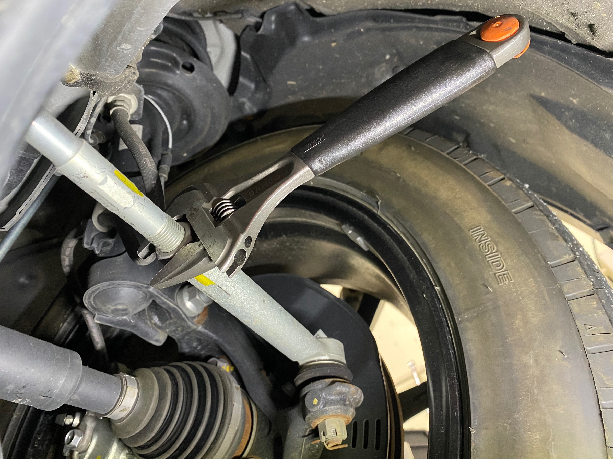 　　ブリヂストン　タイヤ館下松　タイヤ交換　アルミホイール　オイル交換　バッテリー交換　ワイパー交換　エアコンフィルター交換　アライメント調整　国産車　輸入車　下松市　周南市　徳山　柳井　熊毛　光　玖珂　周東　　