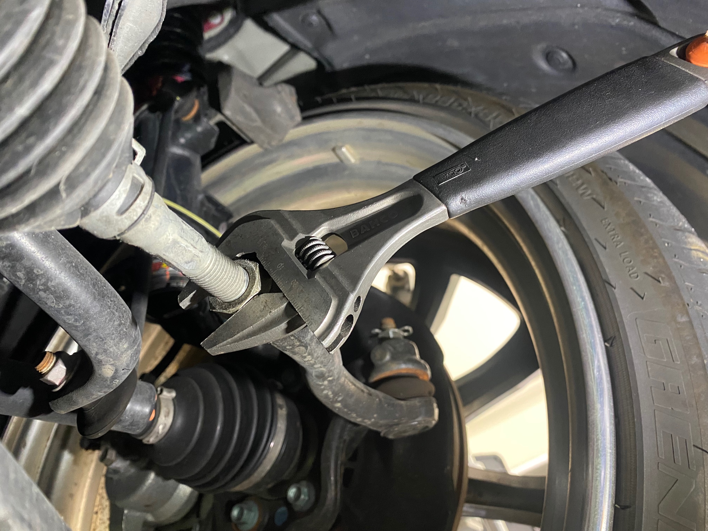 　　ブリヂストン　タイヤ館下松　タイヤ交換　アルミホイール　オイル交換　バッテリー交換　ワイパー交換　エアコンフィルター交換　アライメント調整　国産車　輸入車　下松市　周南市　徳山　柳井　熊毛　光　玖珂　周東　　