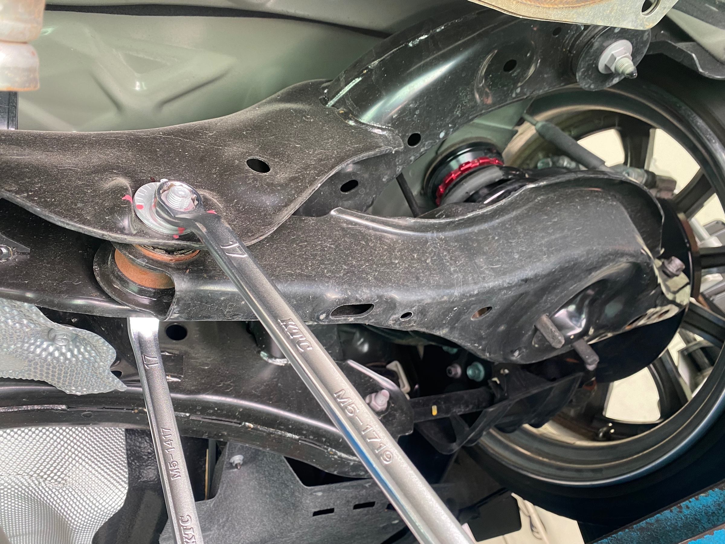 　　ブリヂストン　タイヤ館下松　タイヤ交換　アルミホイール　オイル交換　バッテリー交換　ワイパー交換　エアコンフィルター交換　アライメント調整　国産車　輸入車　下松市　周南市　徳山　柳井　熊毛　光　玖珂　周東　　