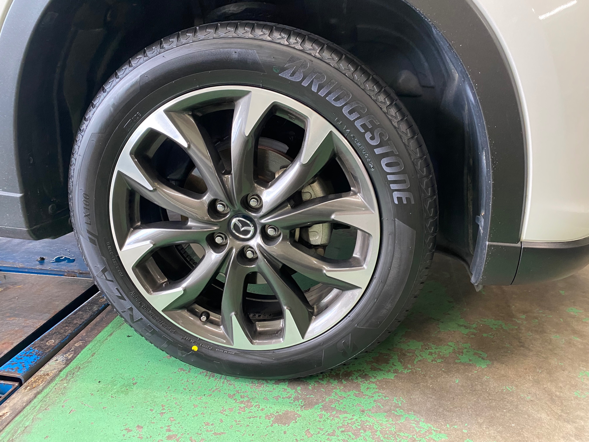 　　ブリヂストン　タイヤ館下松　タイヤ交換　アルミホイール　オイル交換　バッテリー交換　ワイパー交換　エアコンフィルター交換　アライメント調整　国産車　輸入車　下松市　周南市　徳山　柳井　熊毛　光　玖珂　周東　　