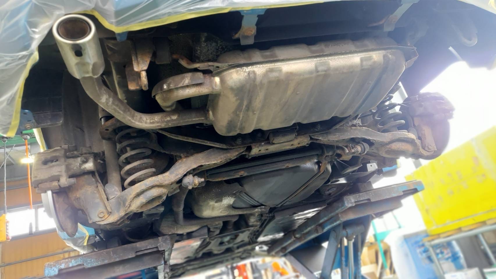 シャシブラック 施工前1