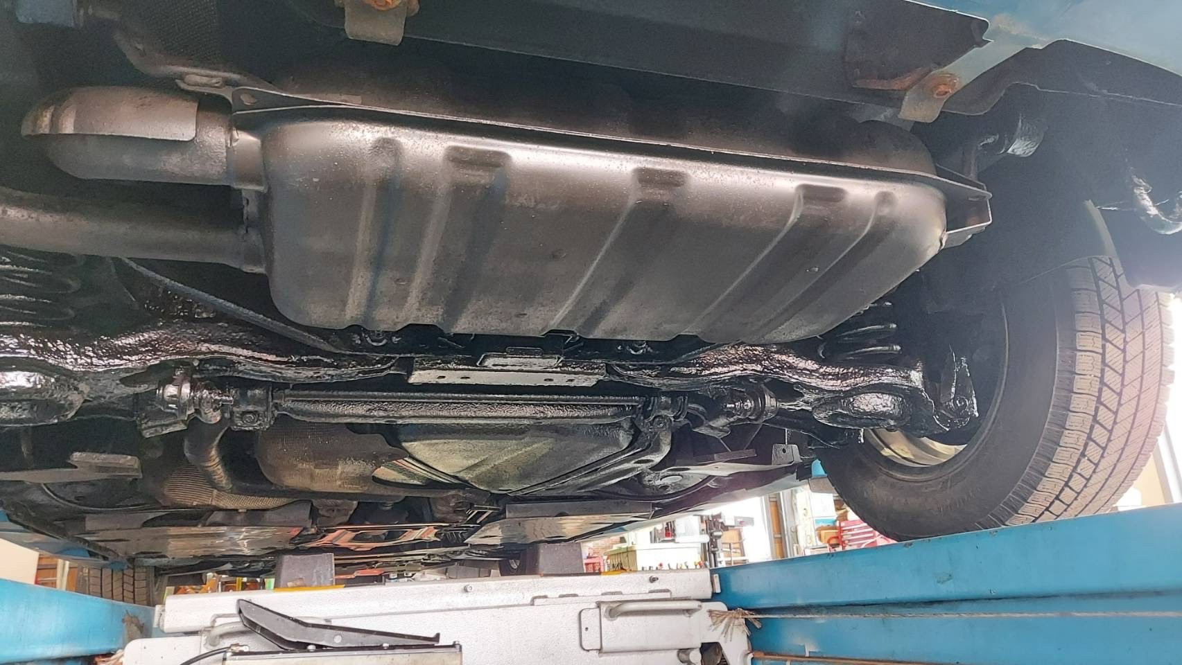 シャシブラック 施工後1