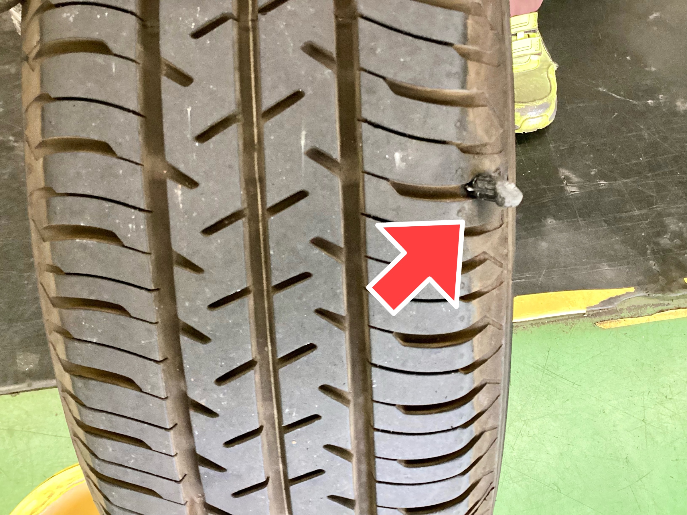 携帯タイヤパンク修理 楽天市場】【緊急時に安心】 タイヤ