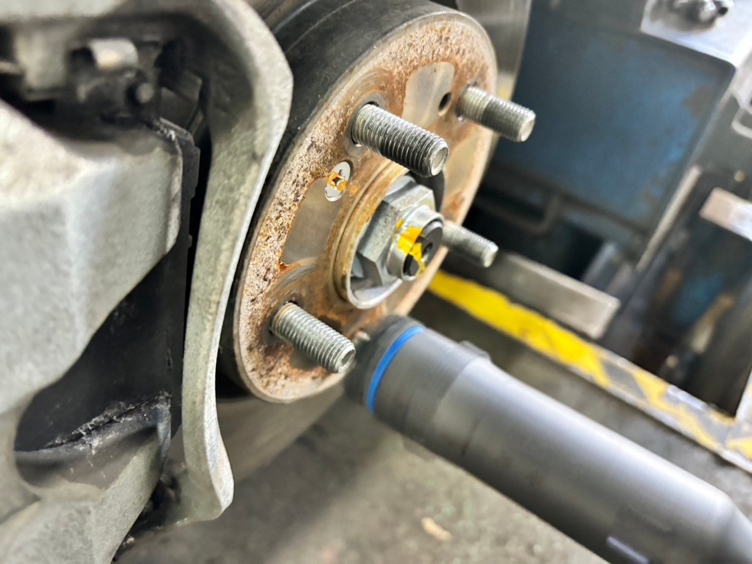 タイヤ館　桑園　サビ