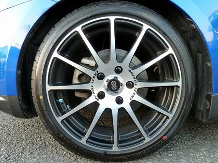 スイフトスポーツ】 ENKEI SC03.verMMB＆Playz PZ-X 17インチ