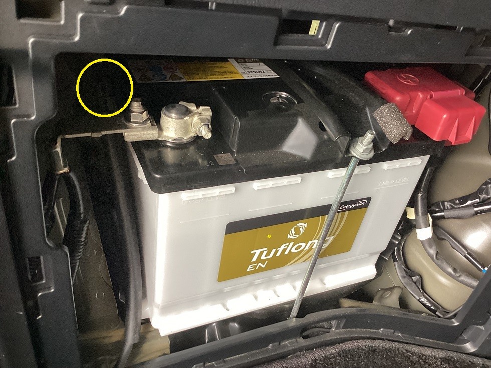 バッテリー交換　ハイブリッドバッテリー