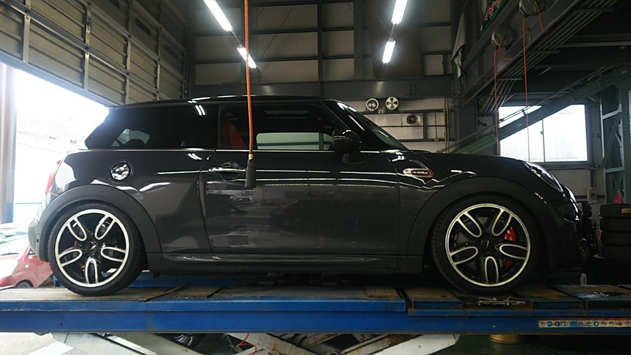 ミニＦ５６ ＪＣＷ レムスマフラー取り付け | ミニ クーパーS