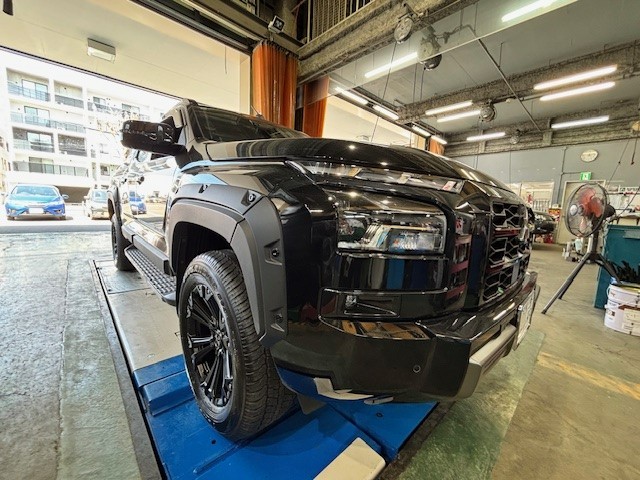 トライトン　タイヤ交換　夏タイヤ　タイヤ預かり