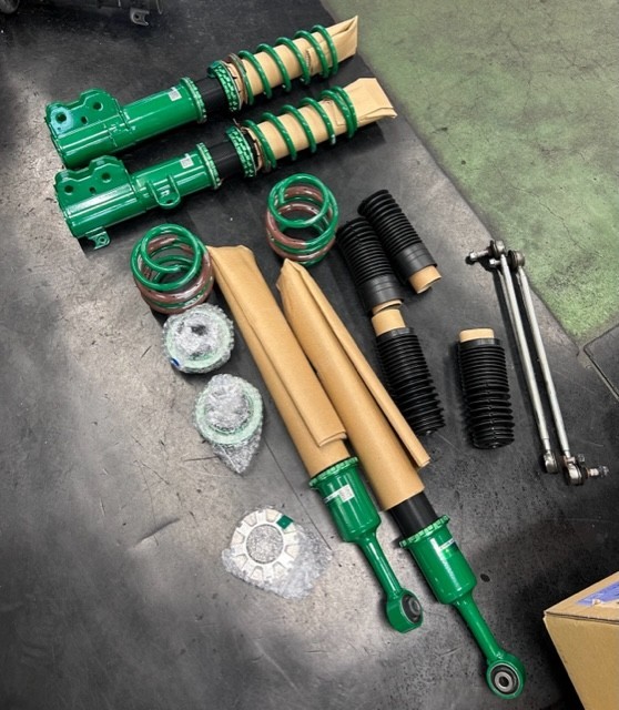 TEIN FLEX Z 装着作業 / ZC33Sスイフトスポーツ | 店舗おススメ TEIN FLEX Z 装着作業 / ZC33Sスイフトスポーツ | 店舗おススメ