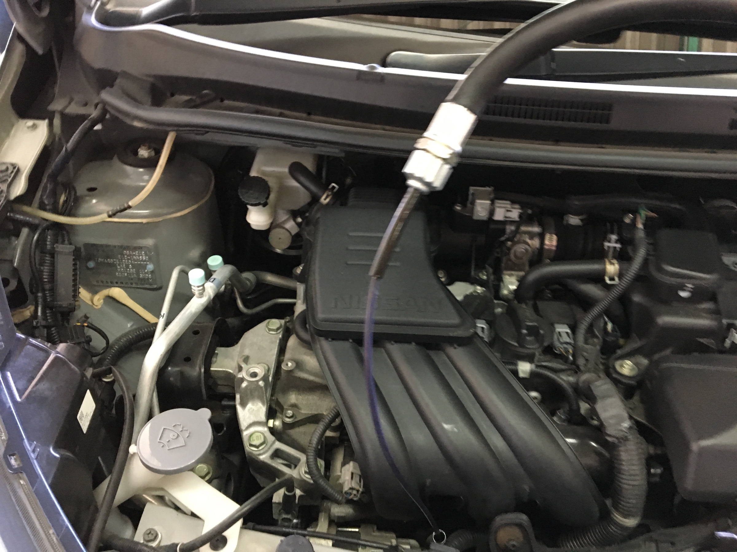 ニッサン ノート ｅ12 エンジンオイル交換 タイヤ交換 日産 ノート メンテナンス商品 サービス事例 タイヤ館 別府 タイヤからはじまる トータルカーメンテナンス タイヤ館グループ