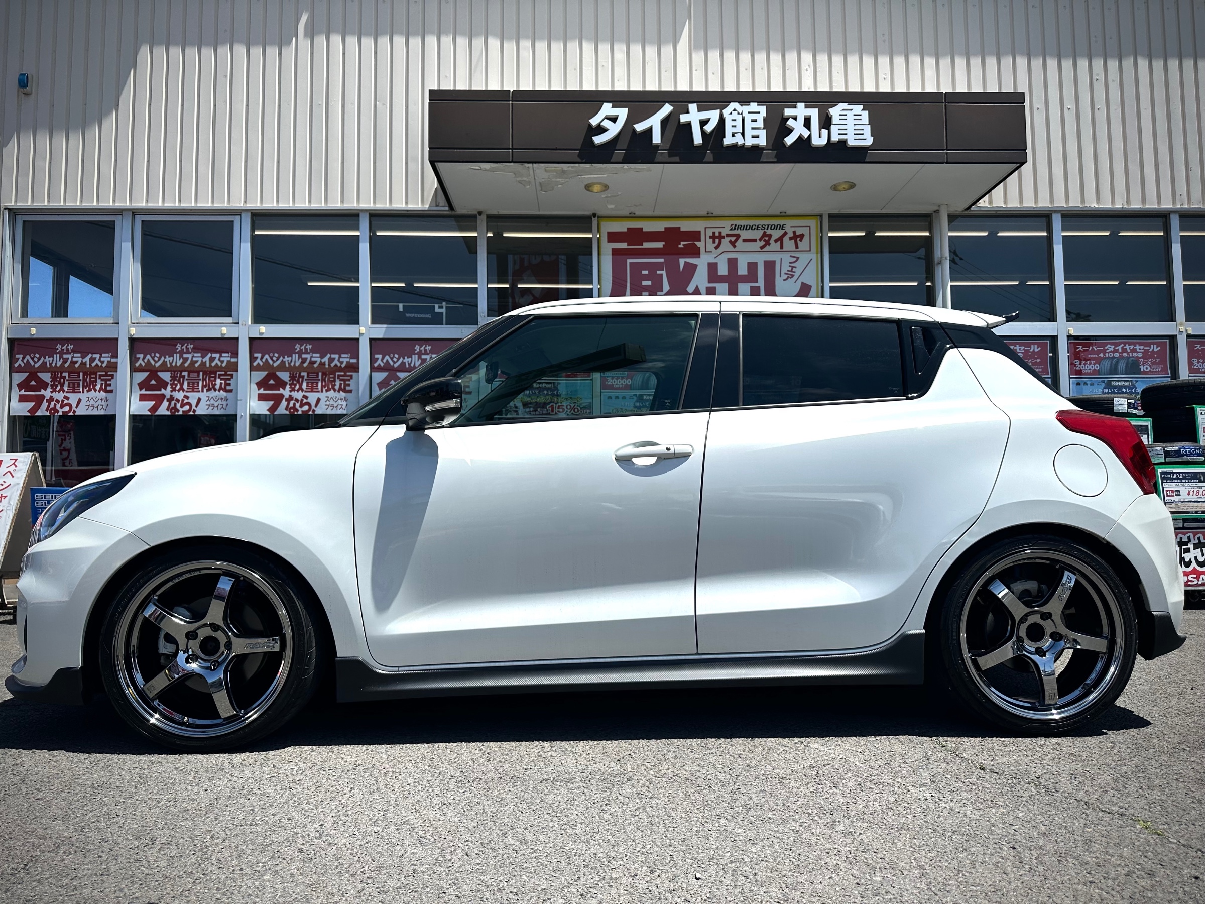 スイフトスポーツにRAYS グラムライツ 57CR LIMITED 装着しました