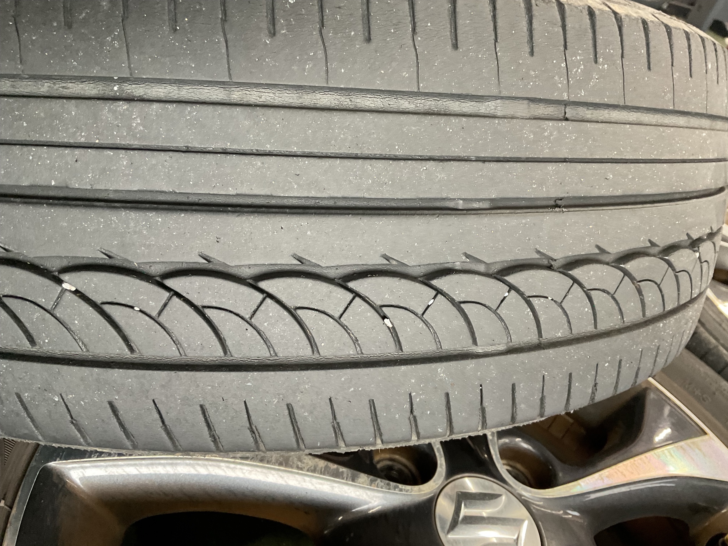 現金歓迎車検Ｒ７年１１月スズキワゴンR新品ブリジストンタイヤ スズキ ワゴンR 新品タイヤ交換！ | 店舗おススメ情報 | タイヤ館