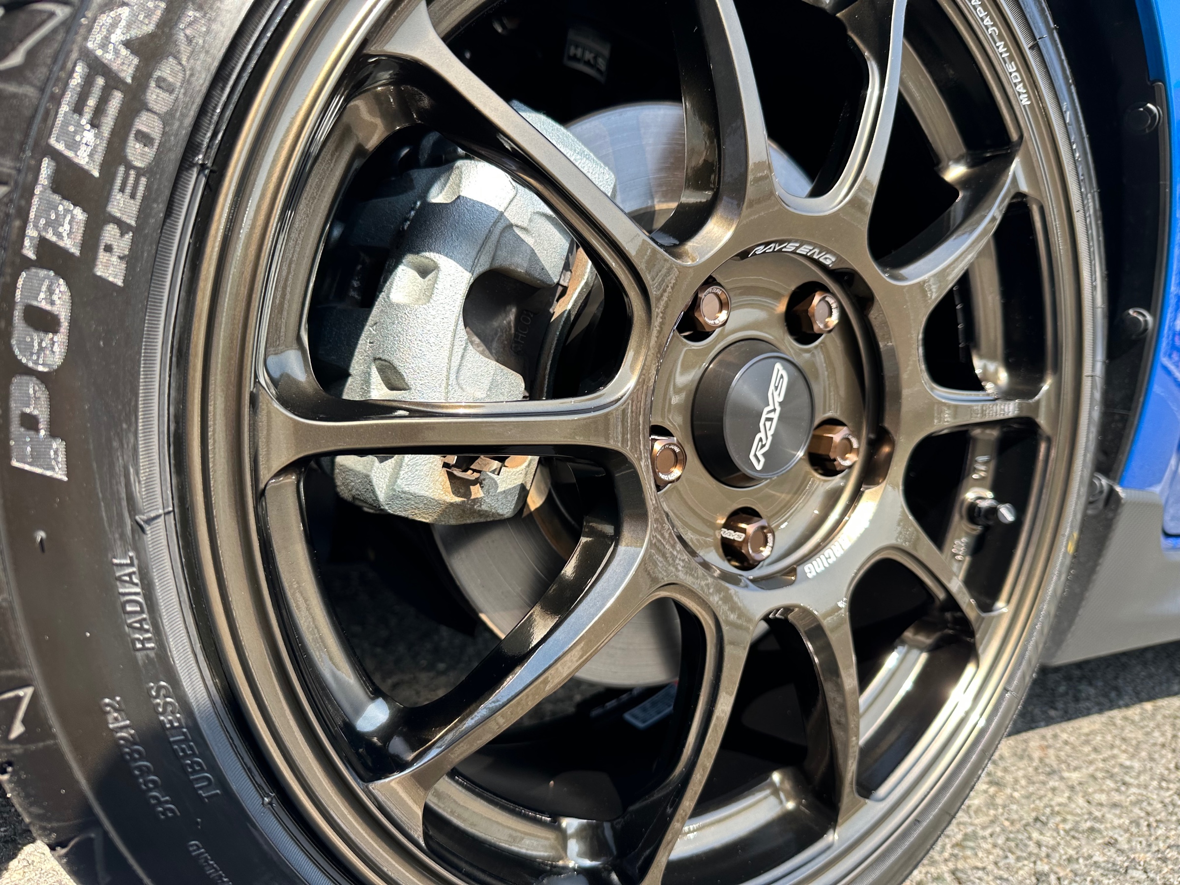 RAYS ZE40 シャイニングブロンズメタル【ZC33 スイフトスポーツ】装着