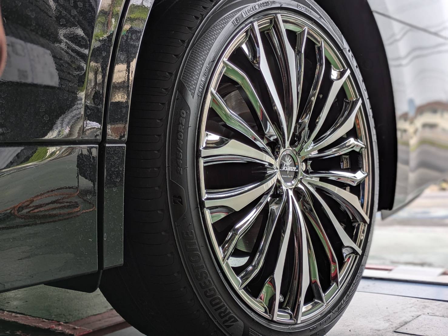 40系アルファードに高級ホイールの代名詞クレンツェ！ Felsen358 EVOを