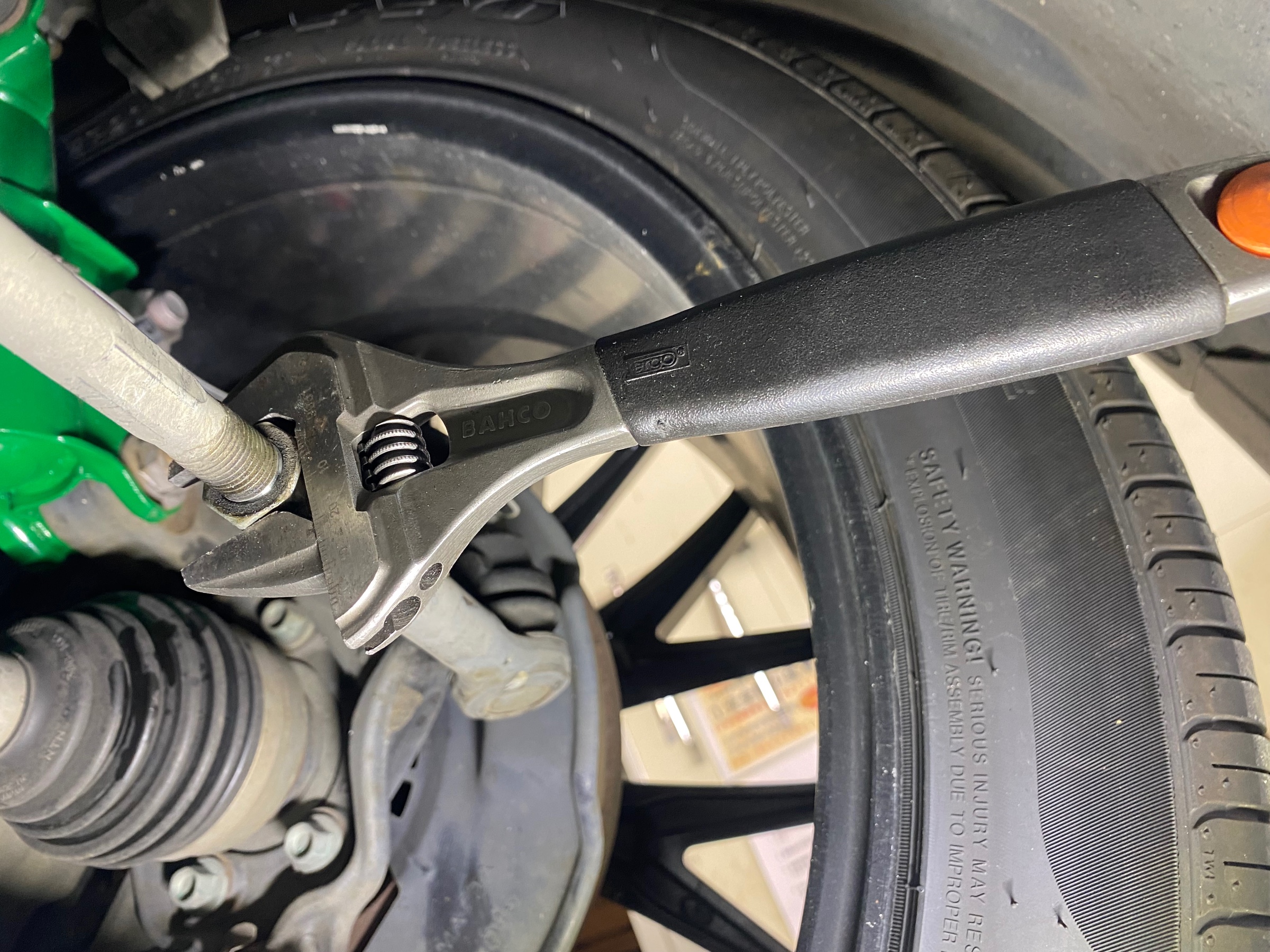 　　ブリヂストン　タイヤ館下松　タイヤ交換　アルミホイール　オイル交換　バッテリー交換　ワイパー交換　エアコンフィルター交換　アライメント調整　国産車　輸入車　下松市　周南市　徳山　柳井　熊毛　光　玖珂　周東　　